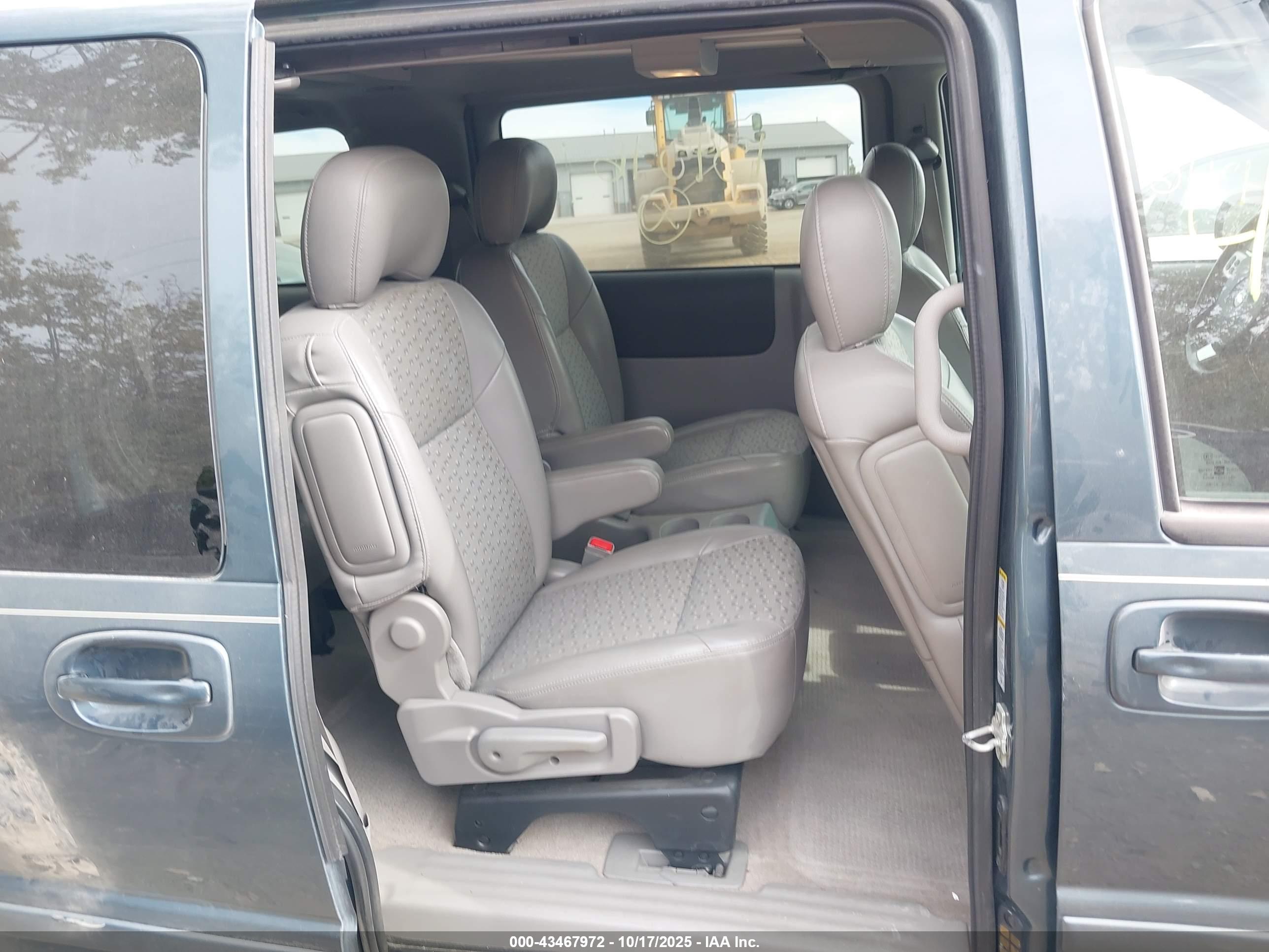 CHEVROLET UPLANDER image 8