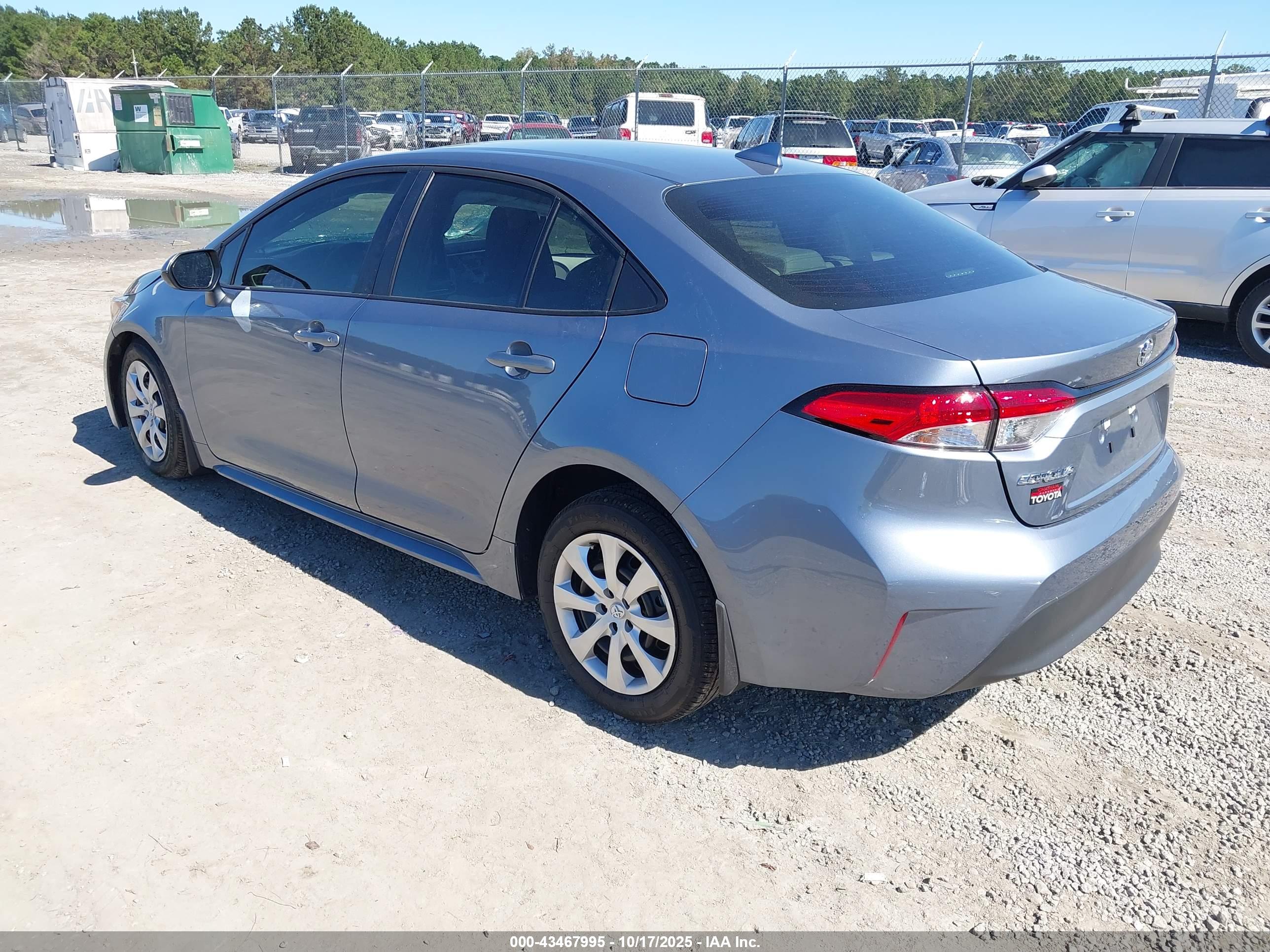 TOYOTA COROLLA image 3