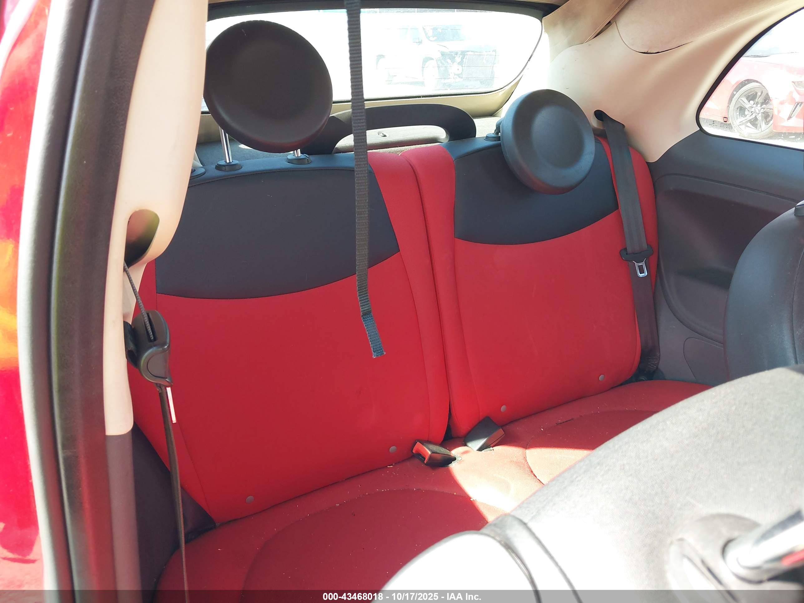 FIAT 500C image 8