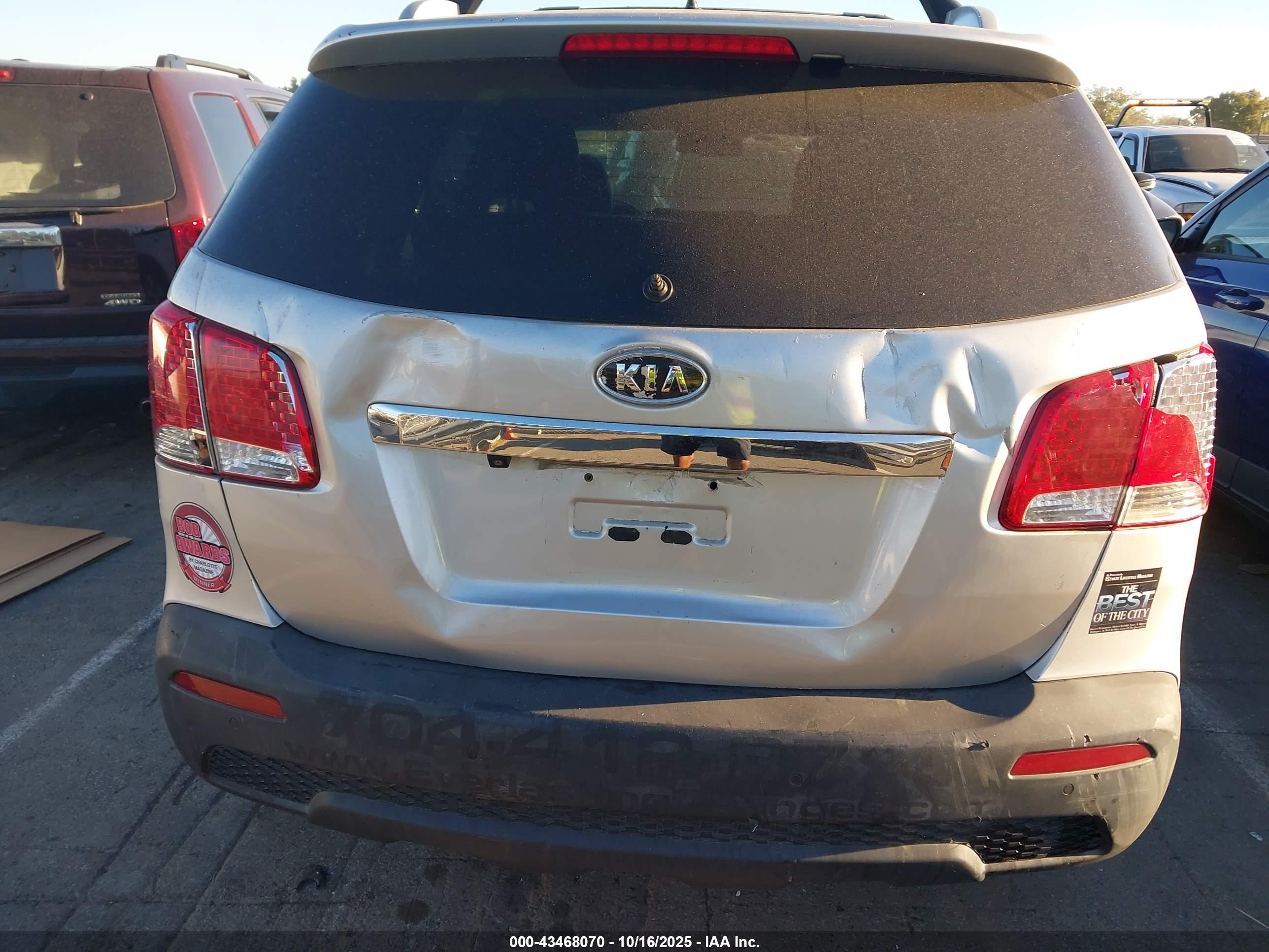 KIA SORENTO image 6