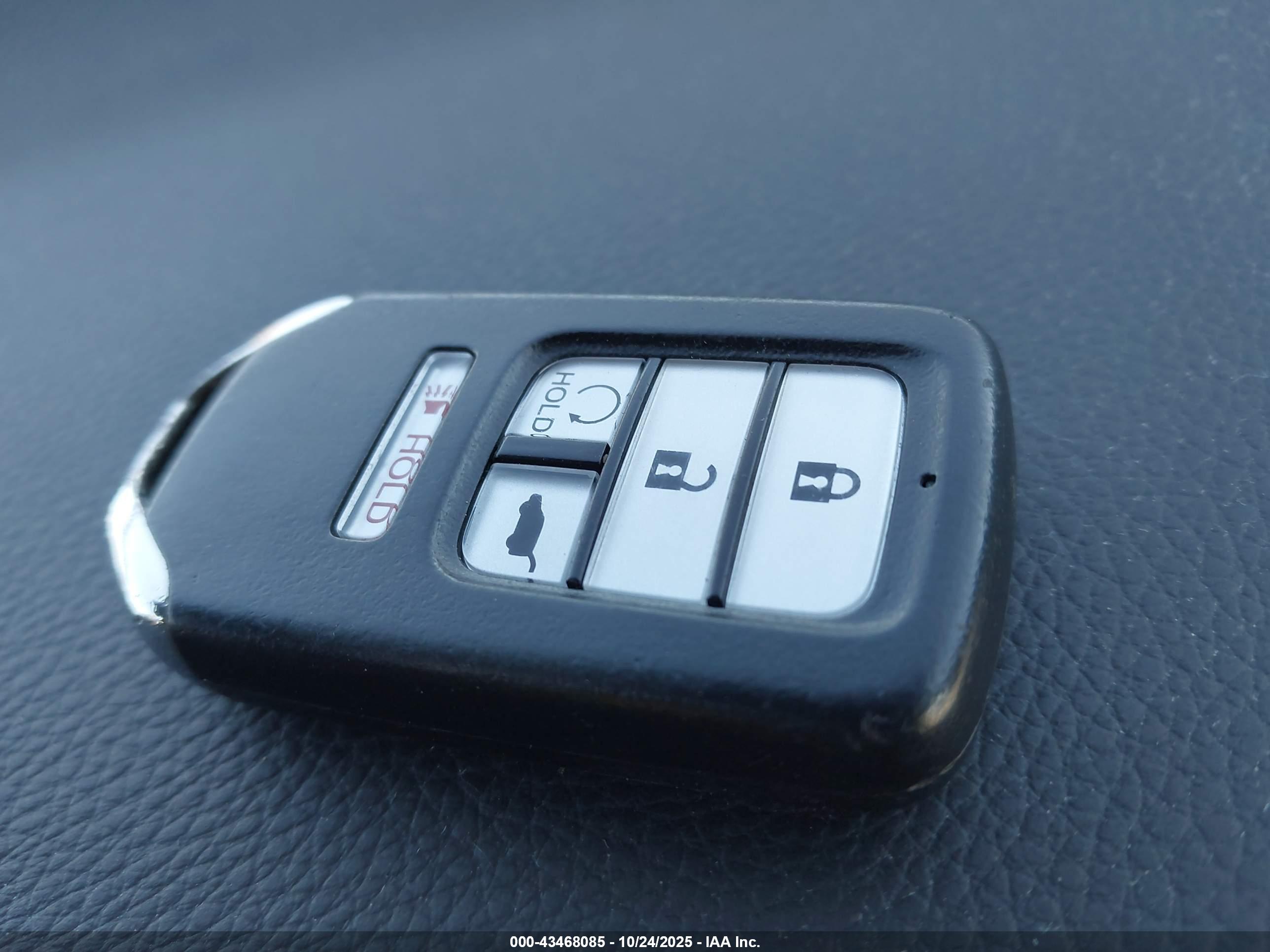 HONDA CR-V image 11