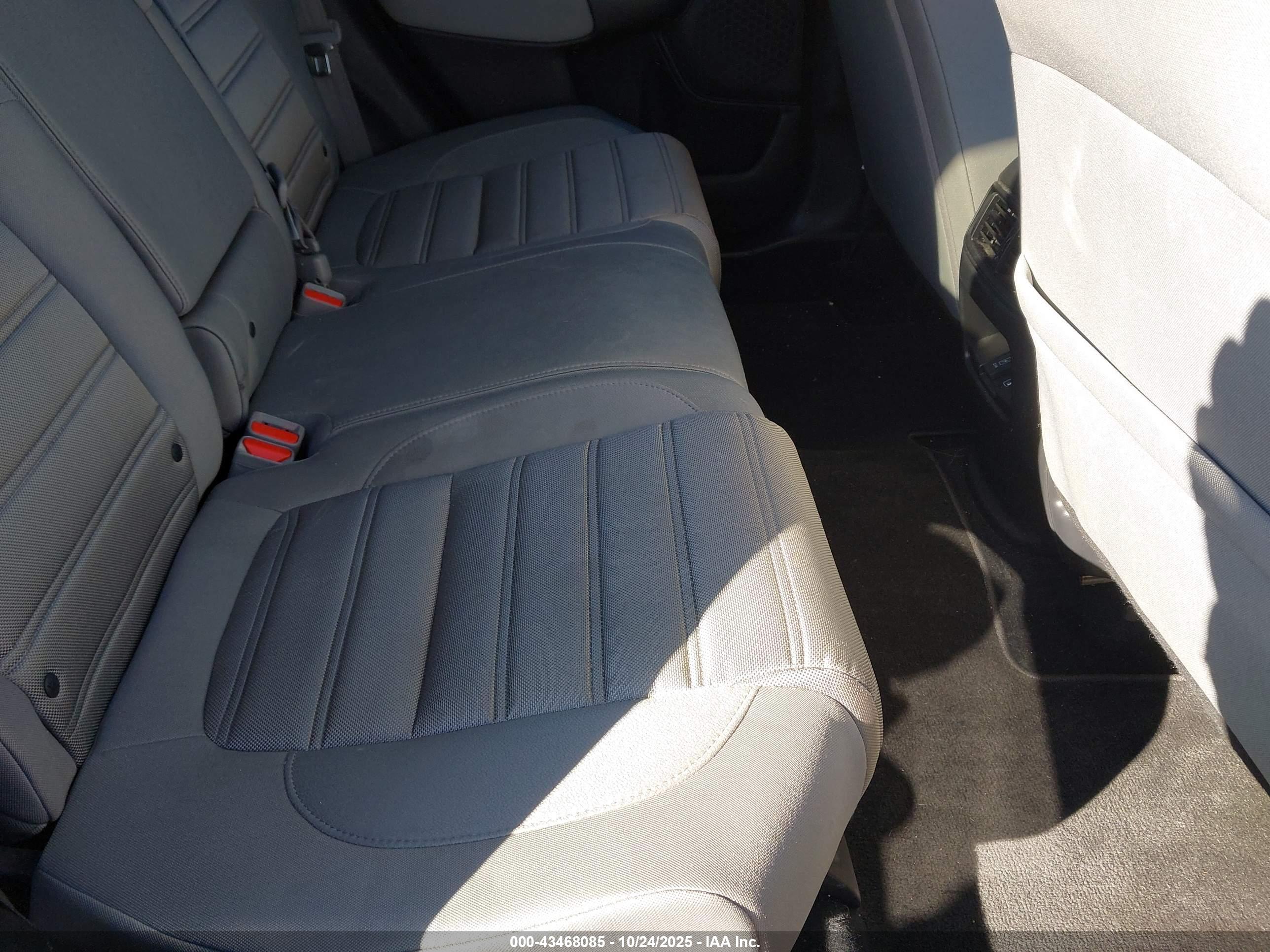 HONDA CR-V image 8