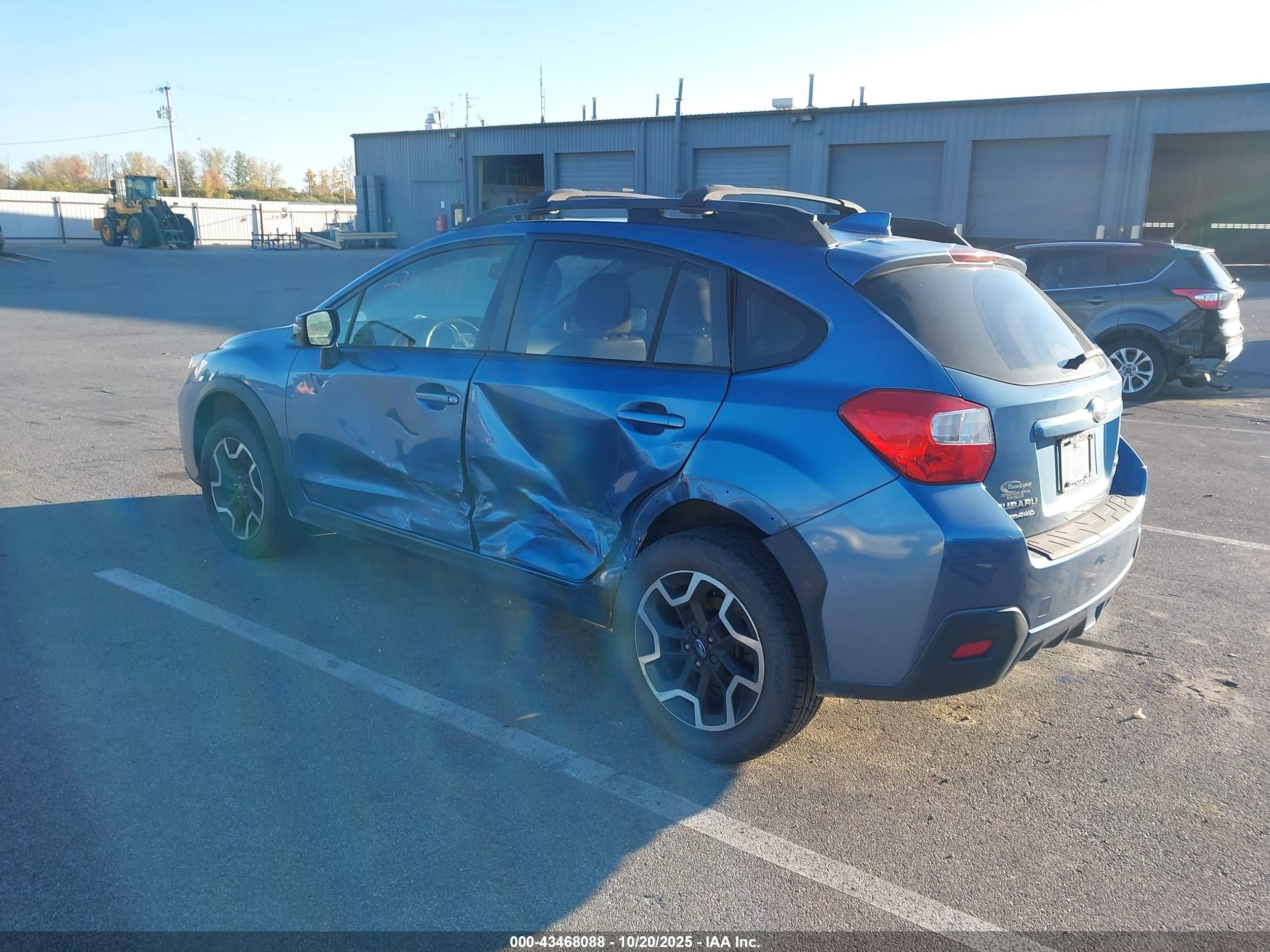 SUBARU CROSSTREK image 3