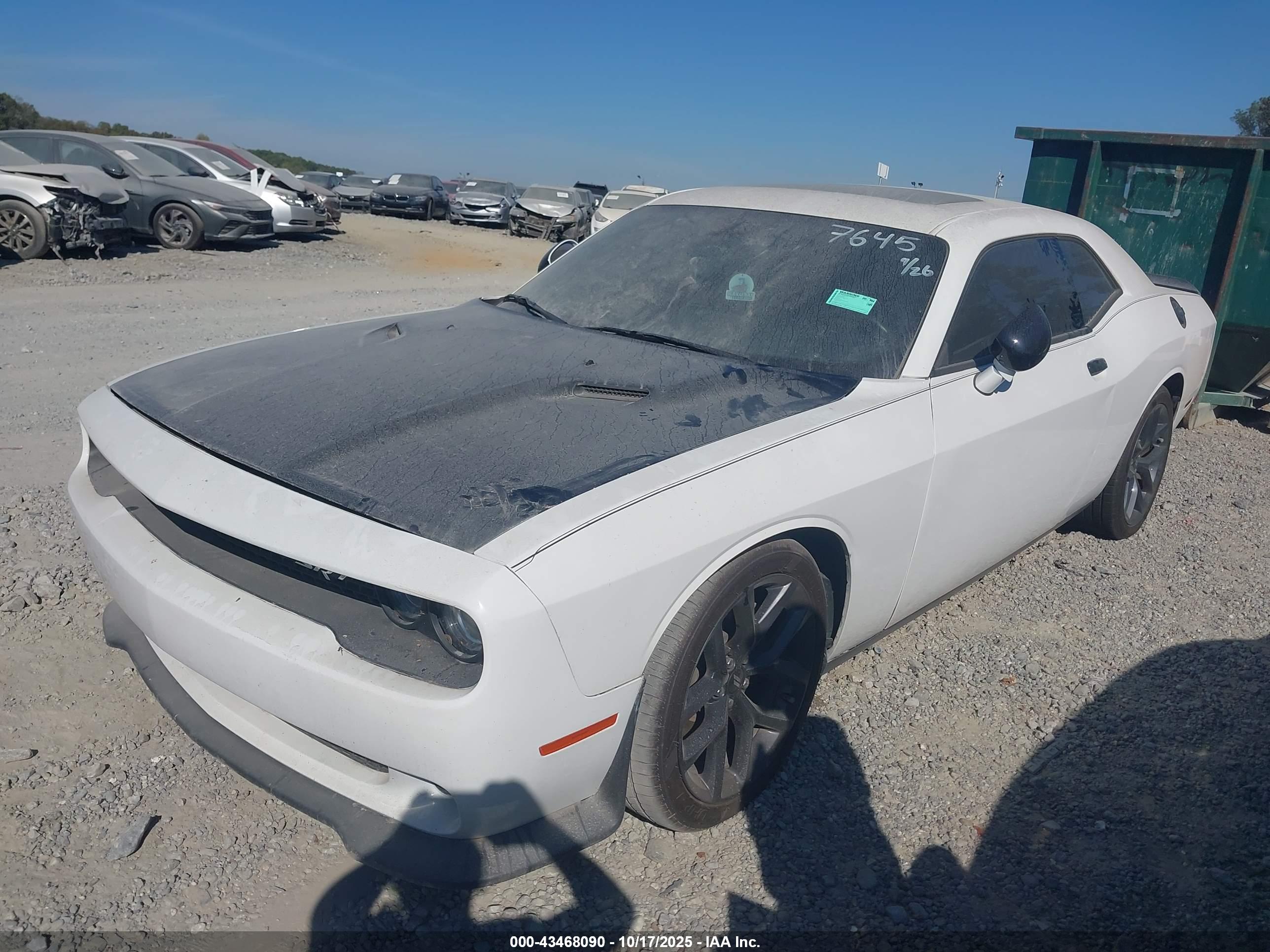 DODGE CHALLENGER image 2