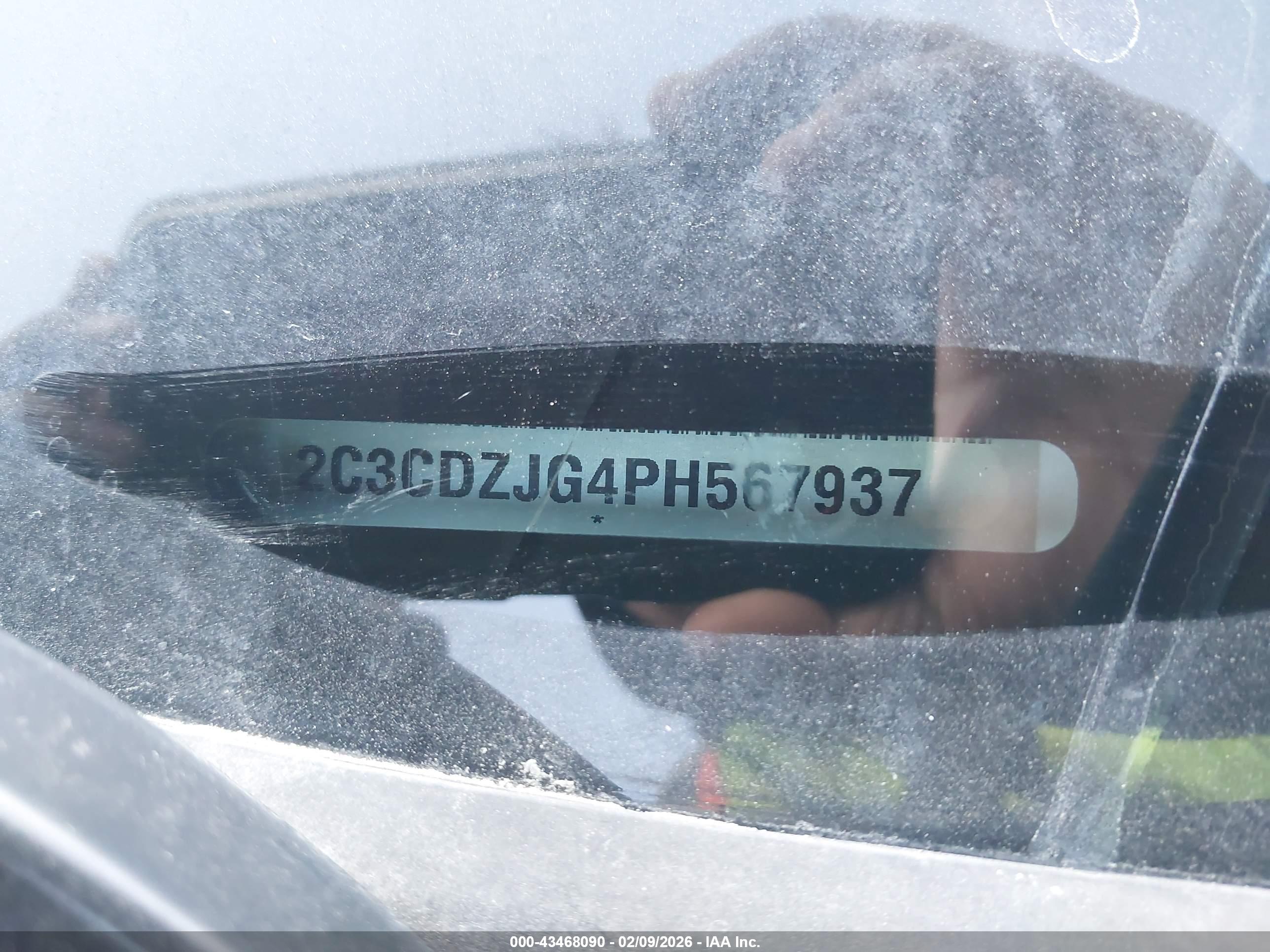 DODGE CHALLENGER image 9