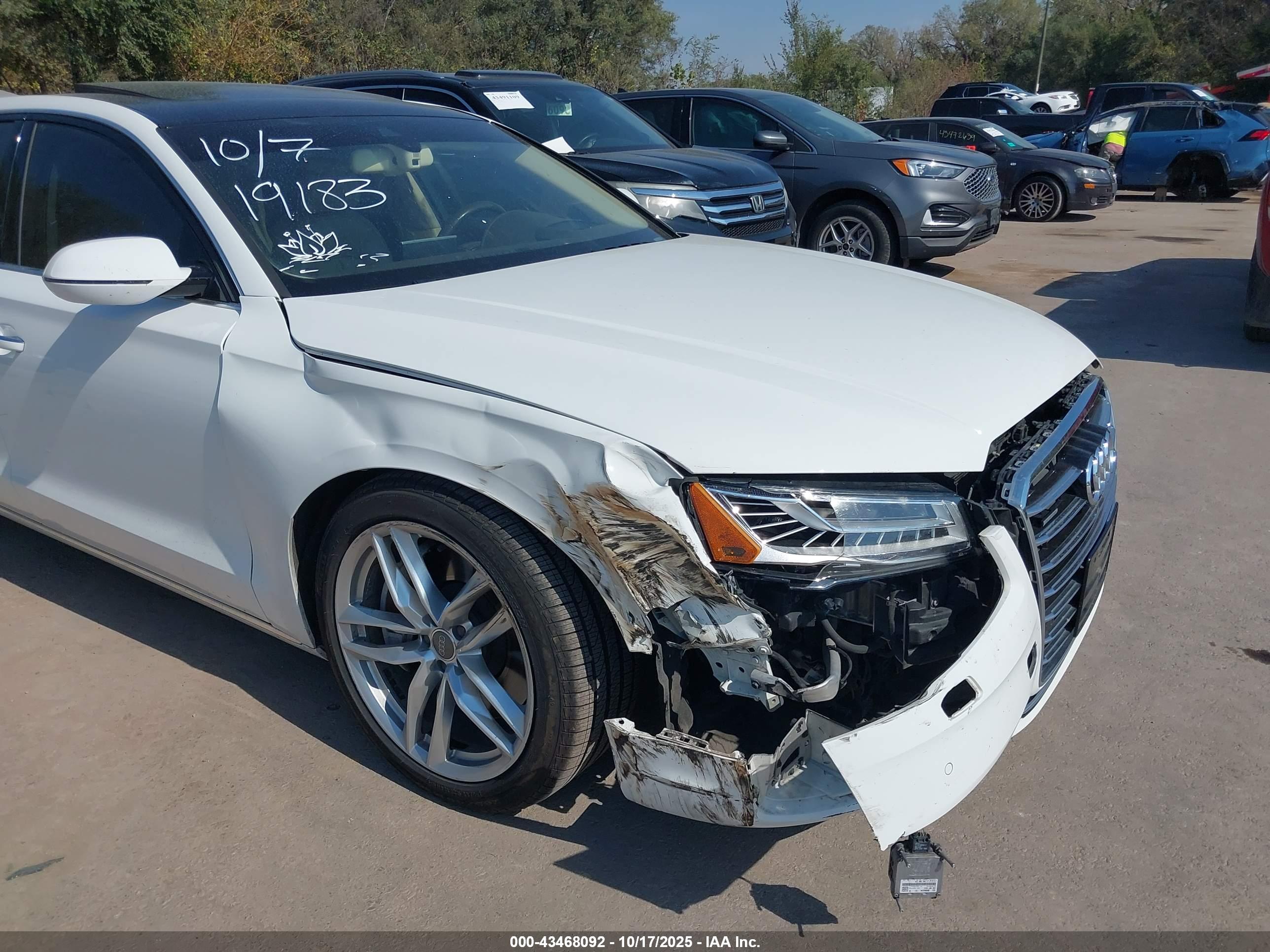 AUDI A8 image 6