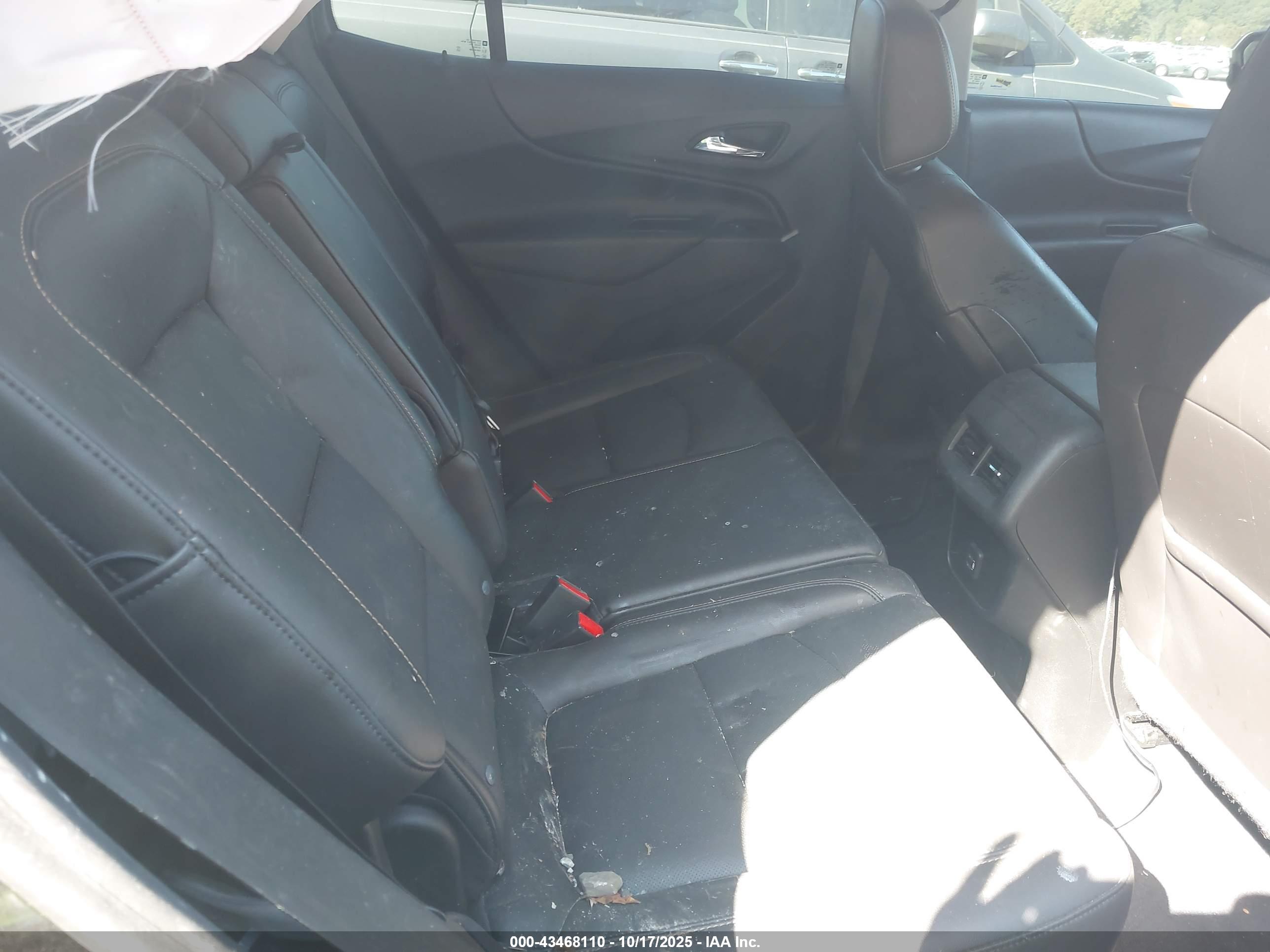 CHEVROLET EQUINOX image 8