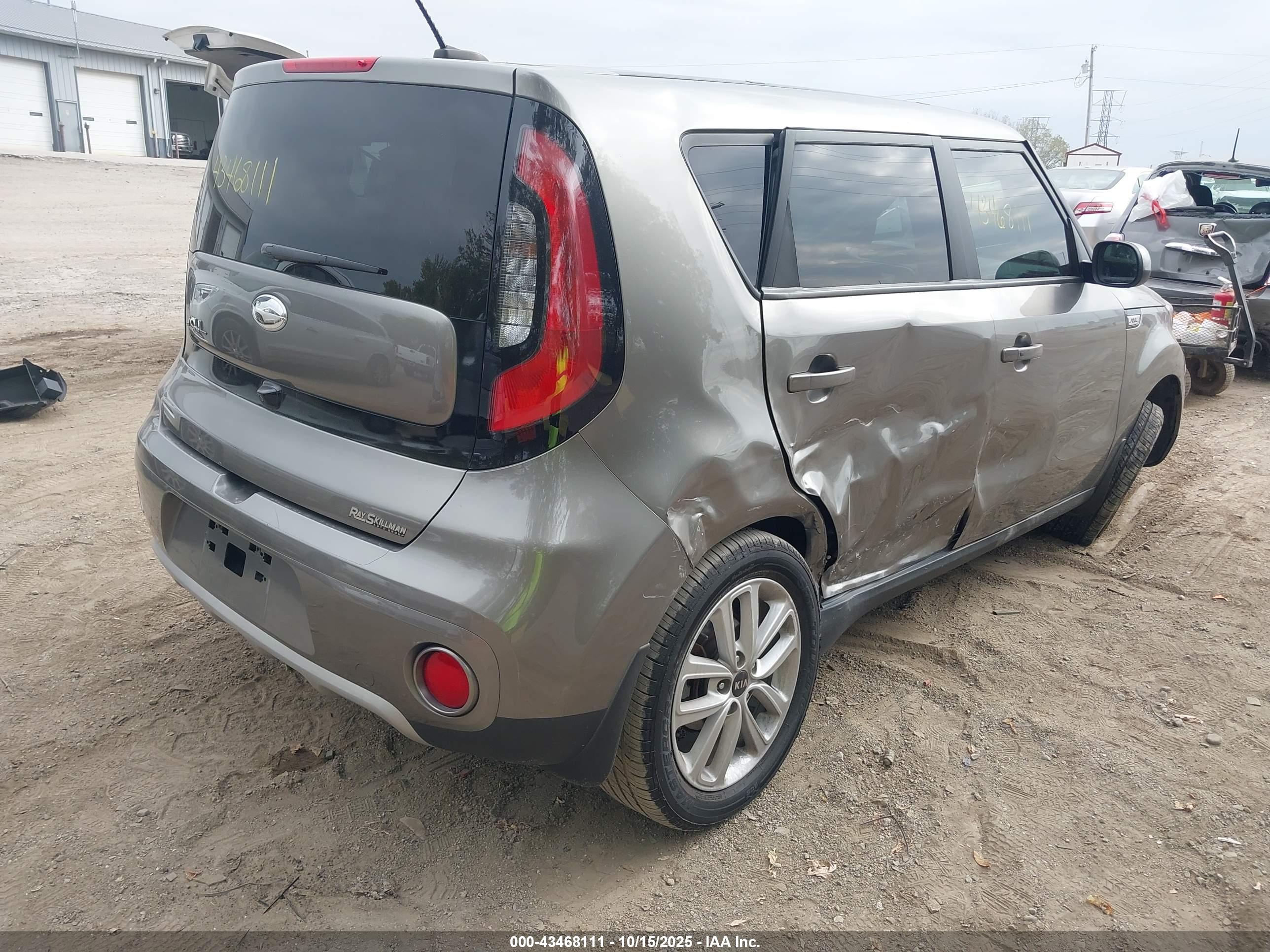 KIA SOUL image 4