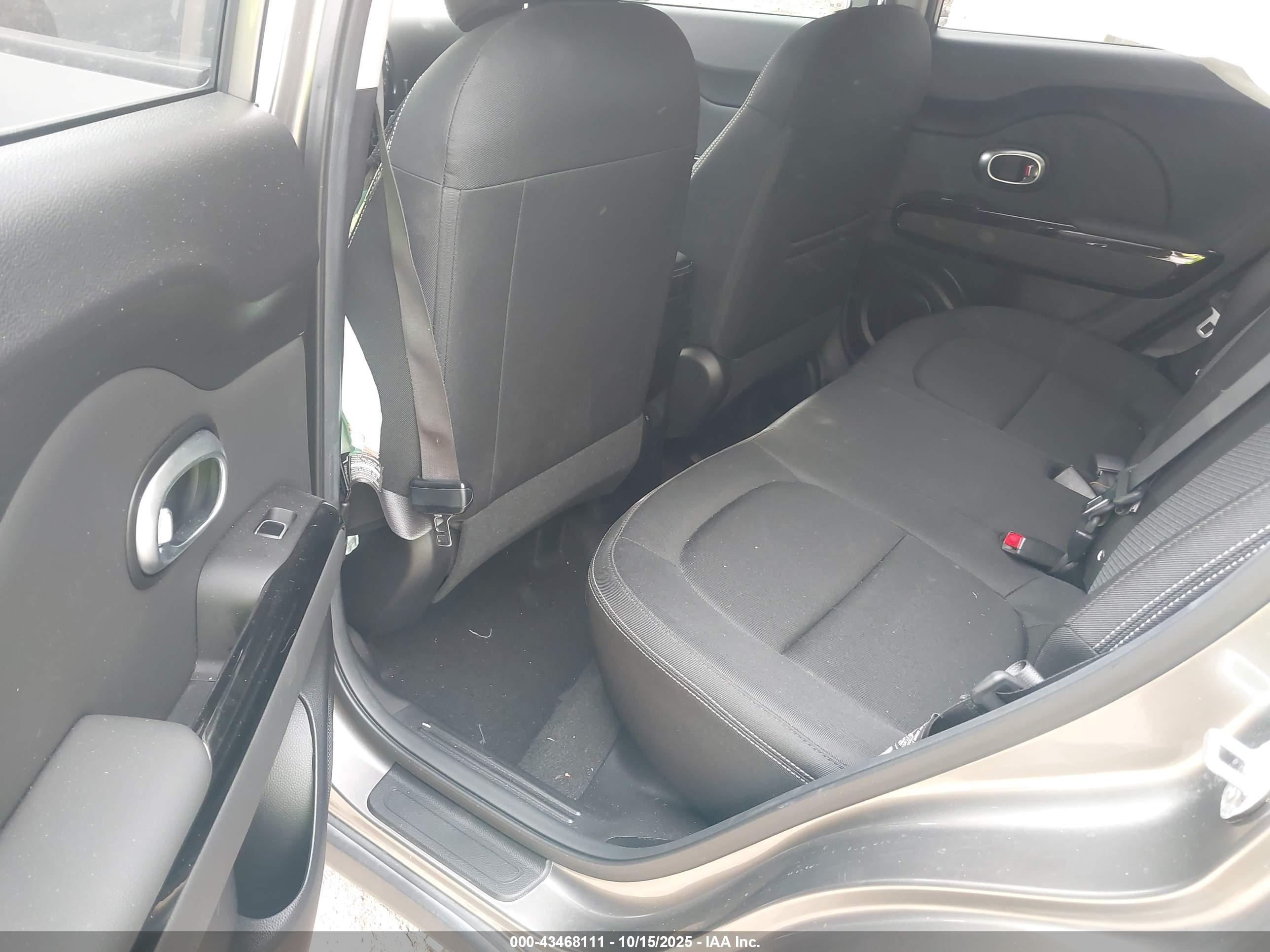 KIA SOUL image 8