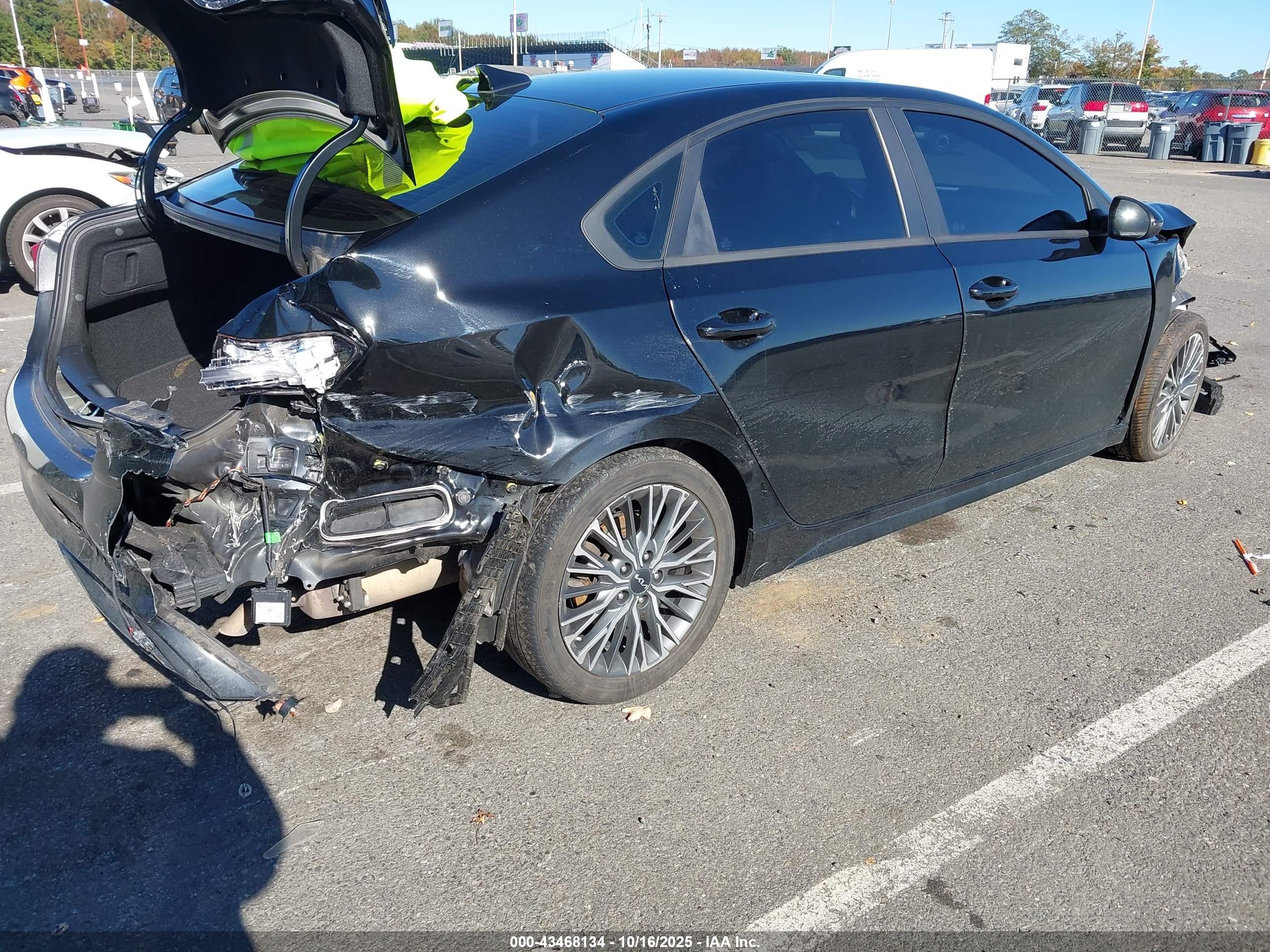 KIA FORTE image 4