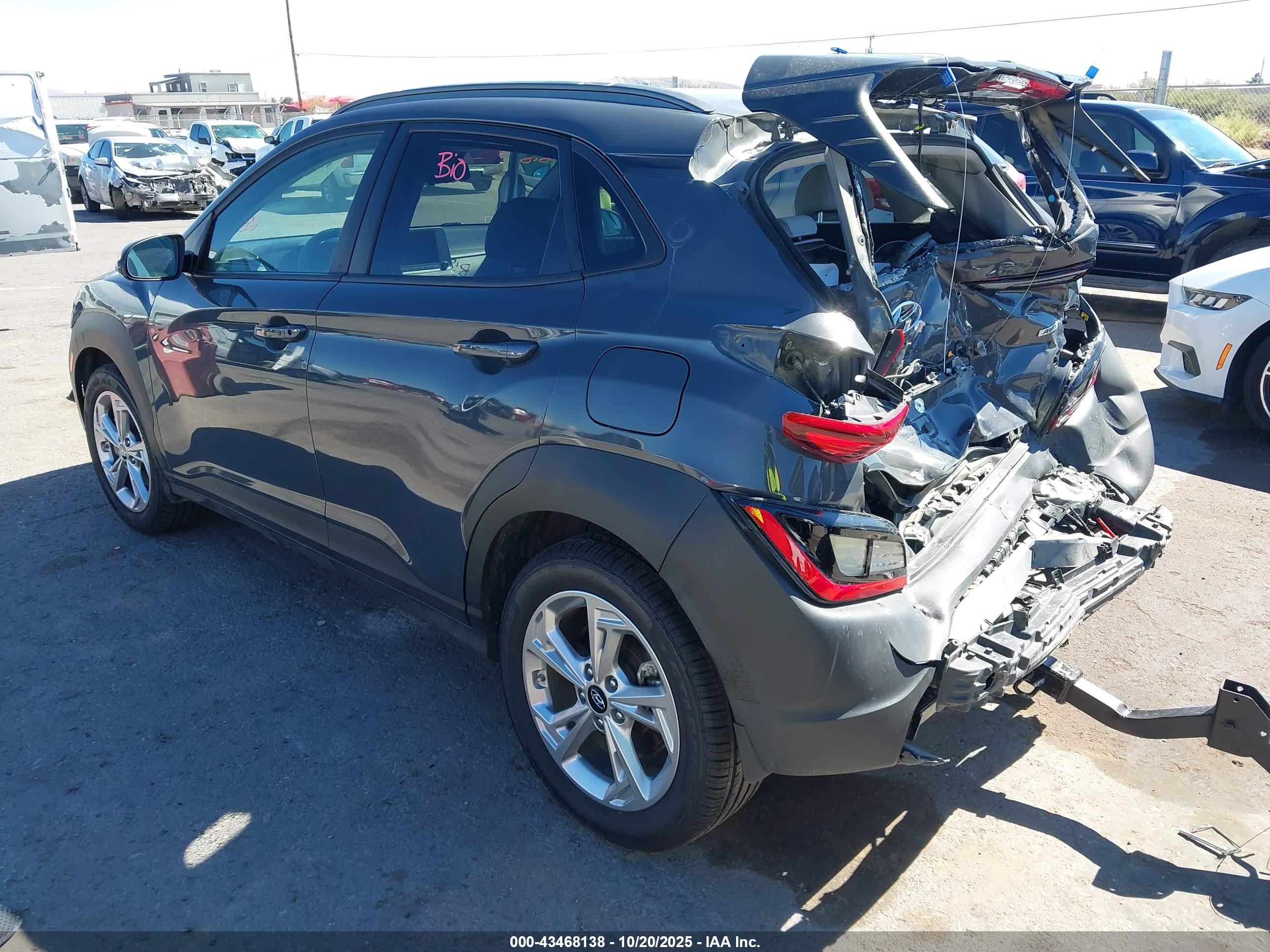 HYUNDAI KONA image 3