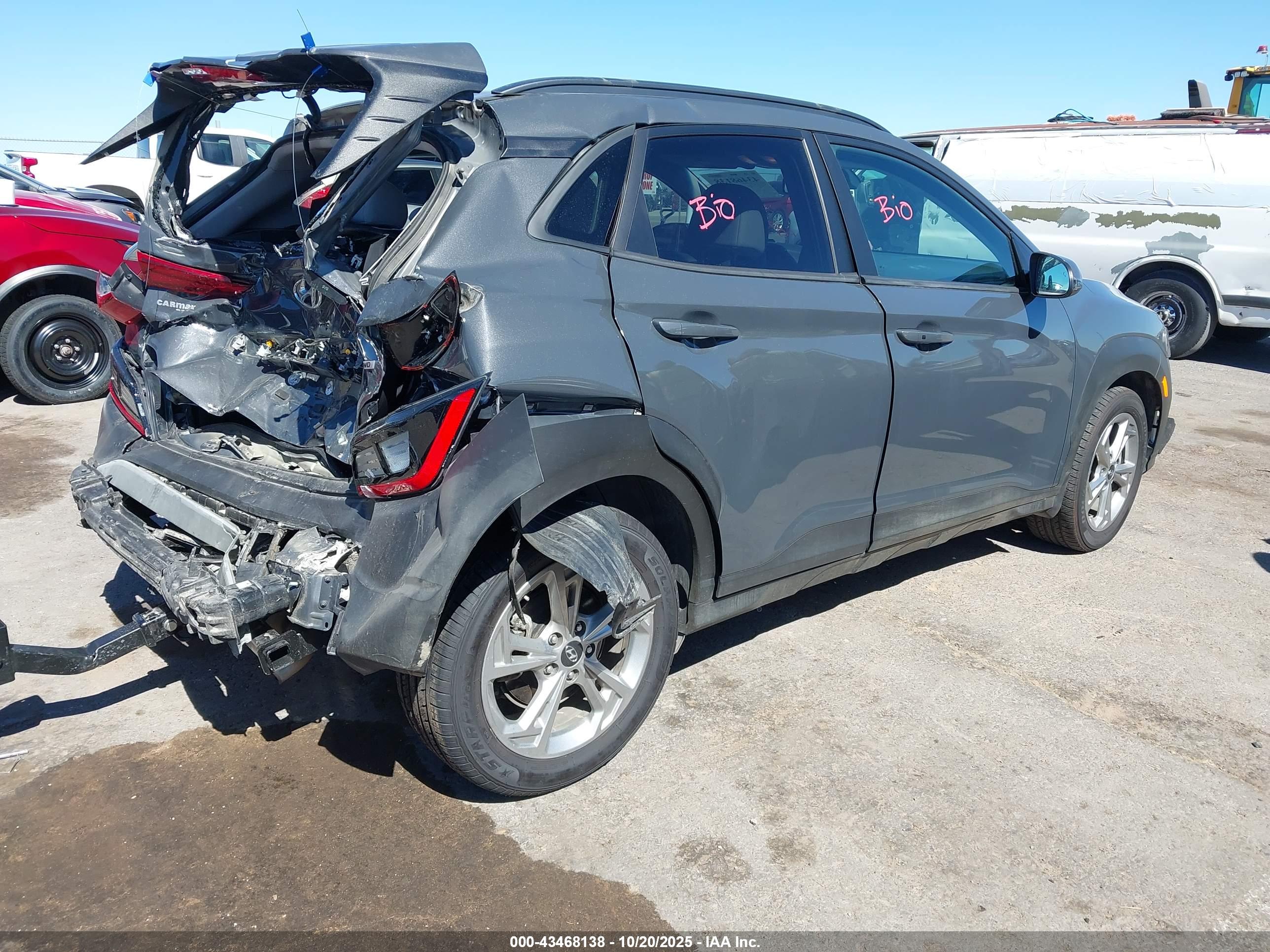 HYUNDAI KONA image 4