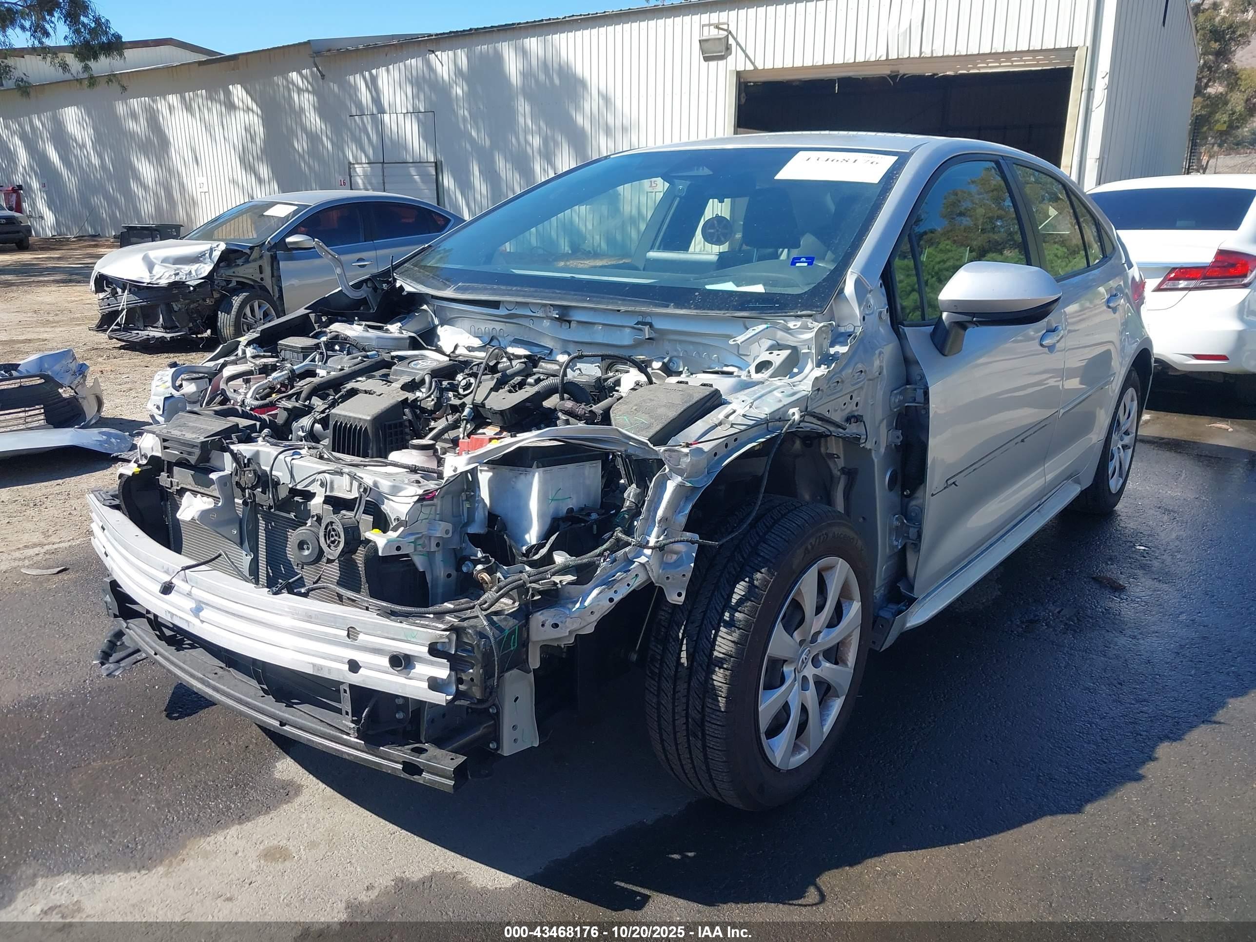 TOYOTA COROLLA image 2