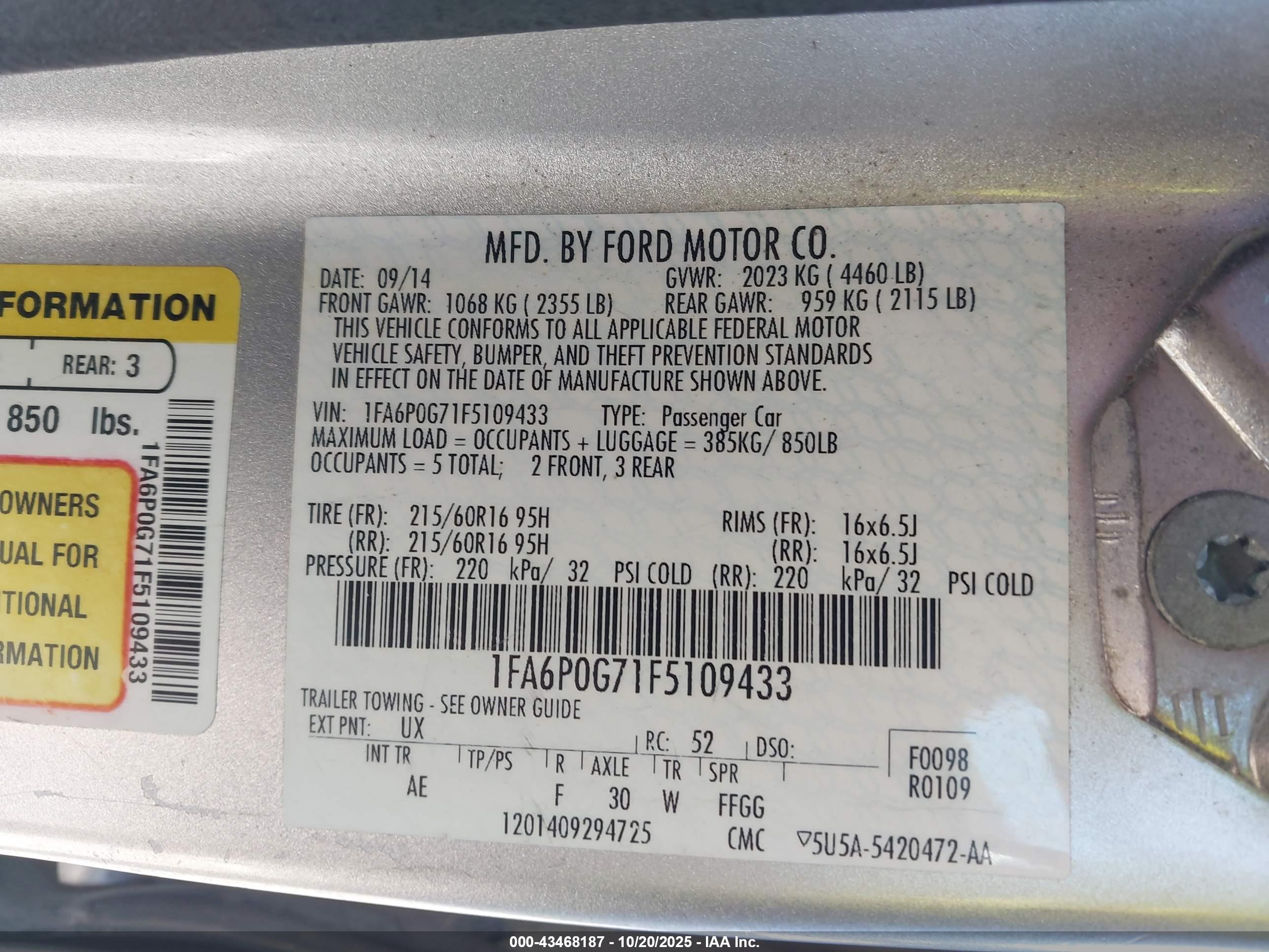 FORD FUSION image 9