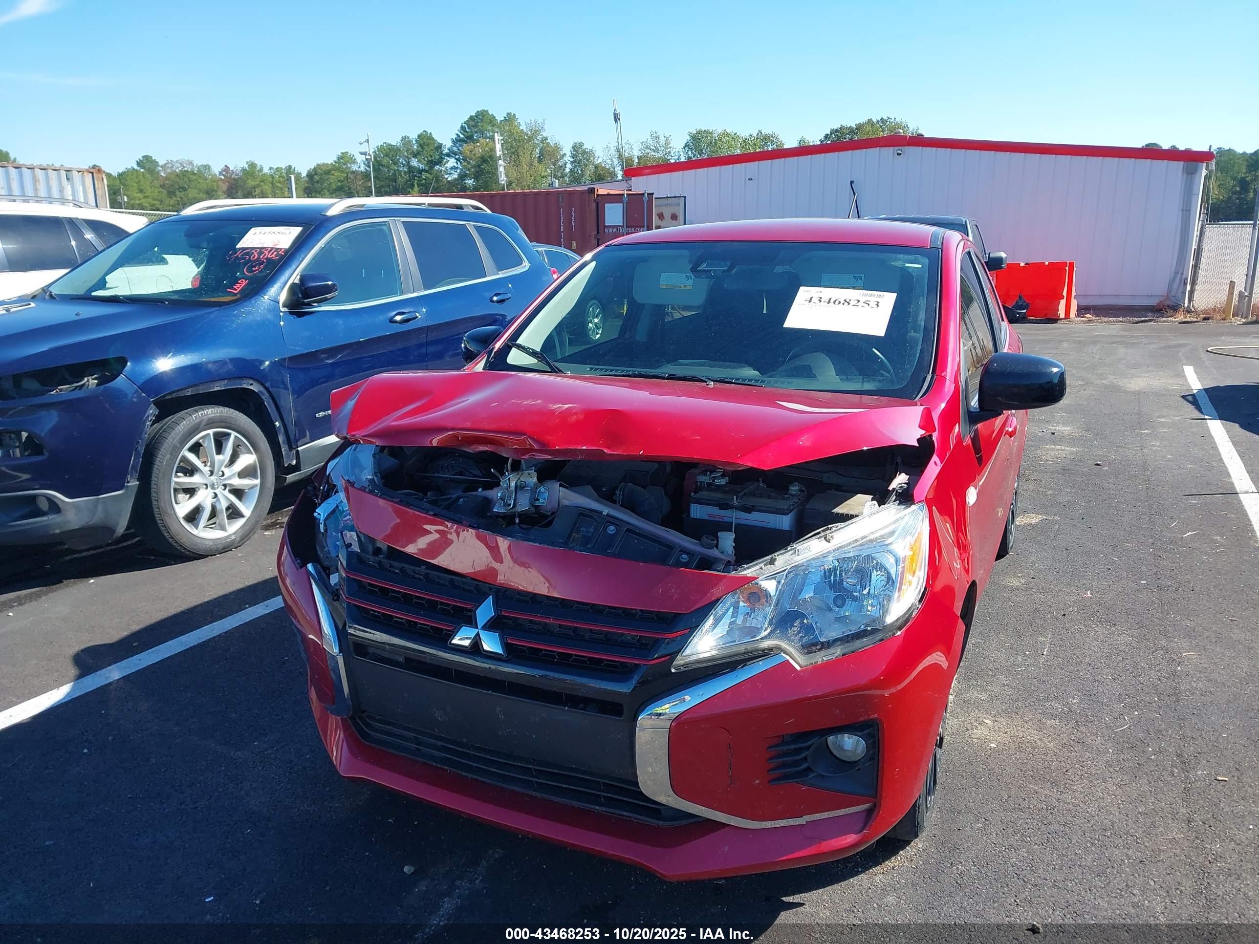 MITSUBISHI MIRAGE image 6