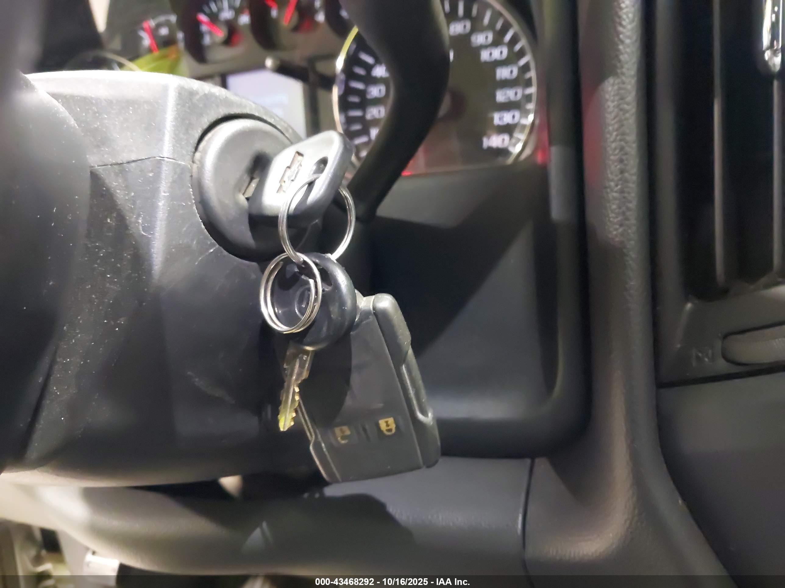 CHEVROLET SILVERADO image 11