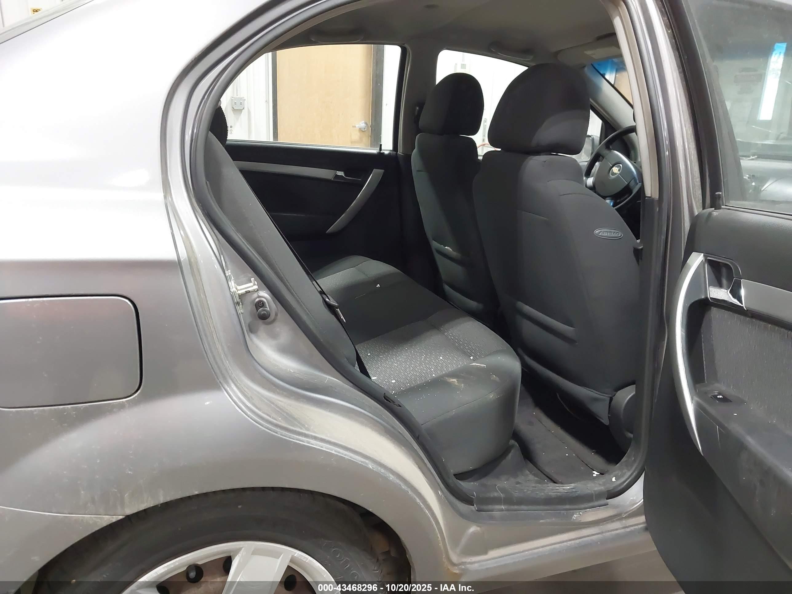 CHEVROLET AVEO image 8