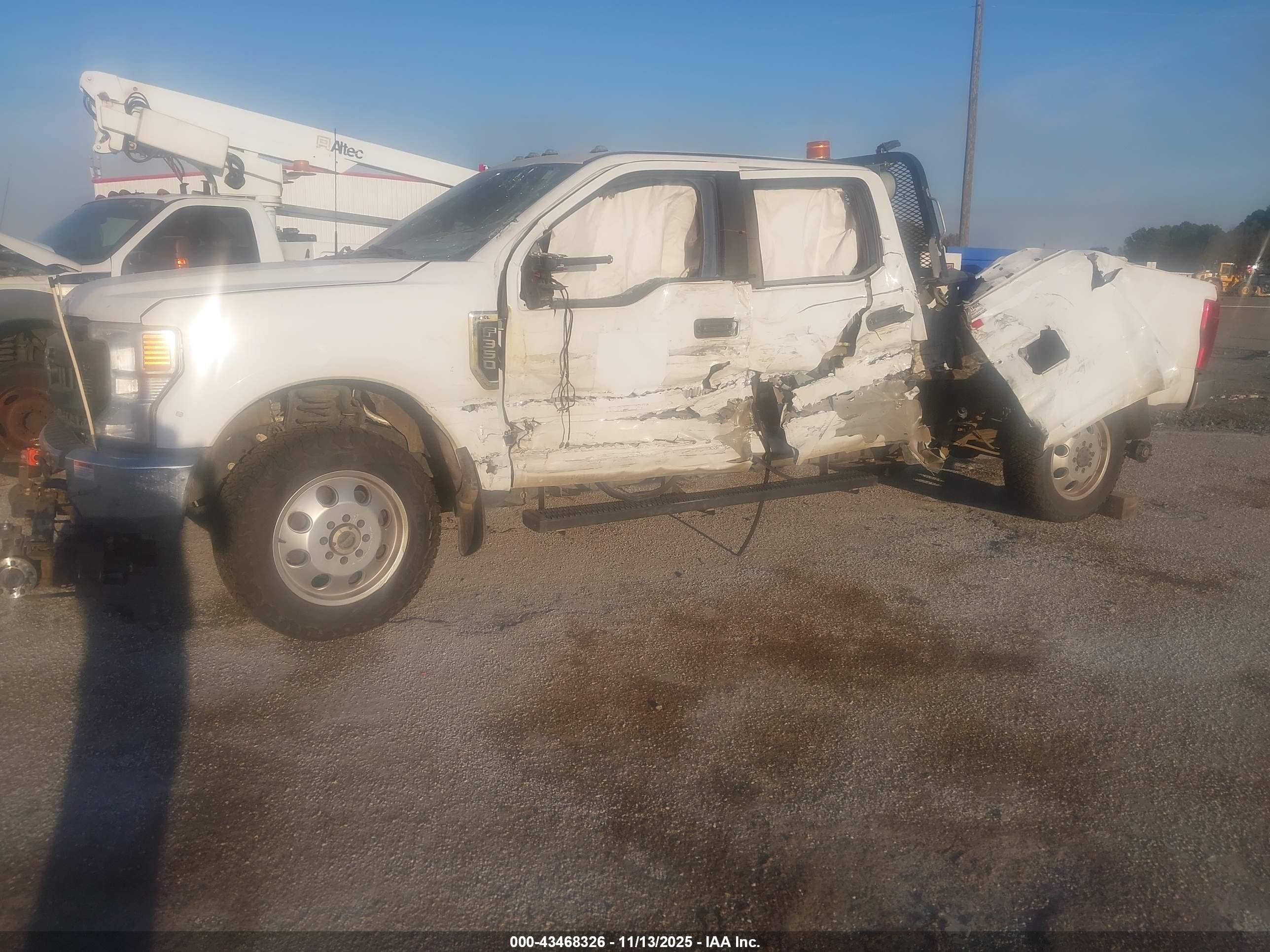 FORD F-350 image 6