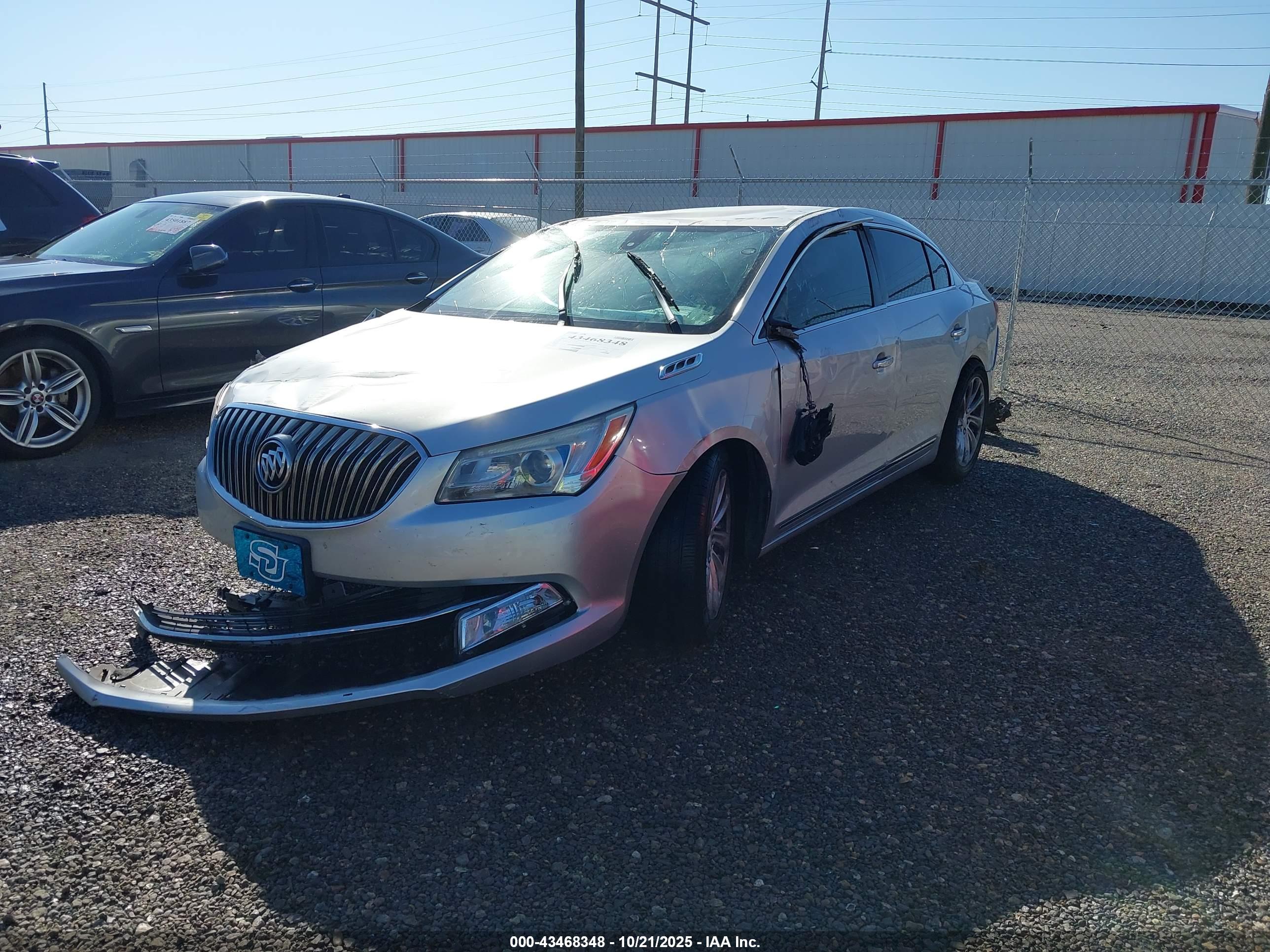 BUICK LACROSSE image 2
