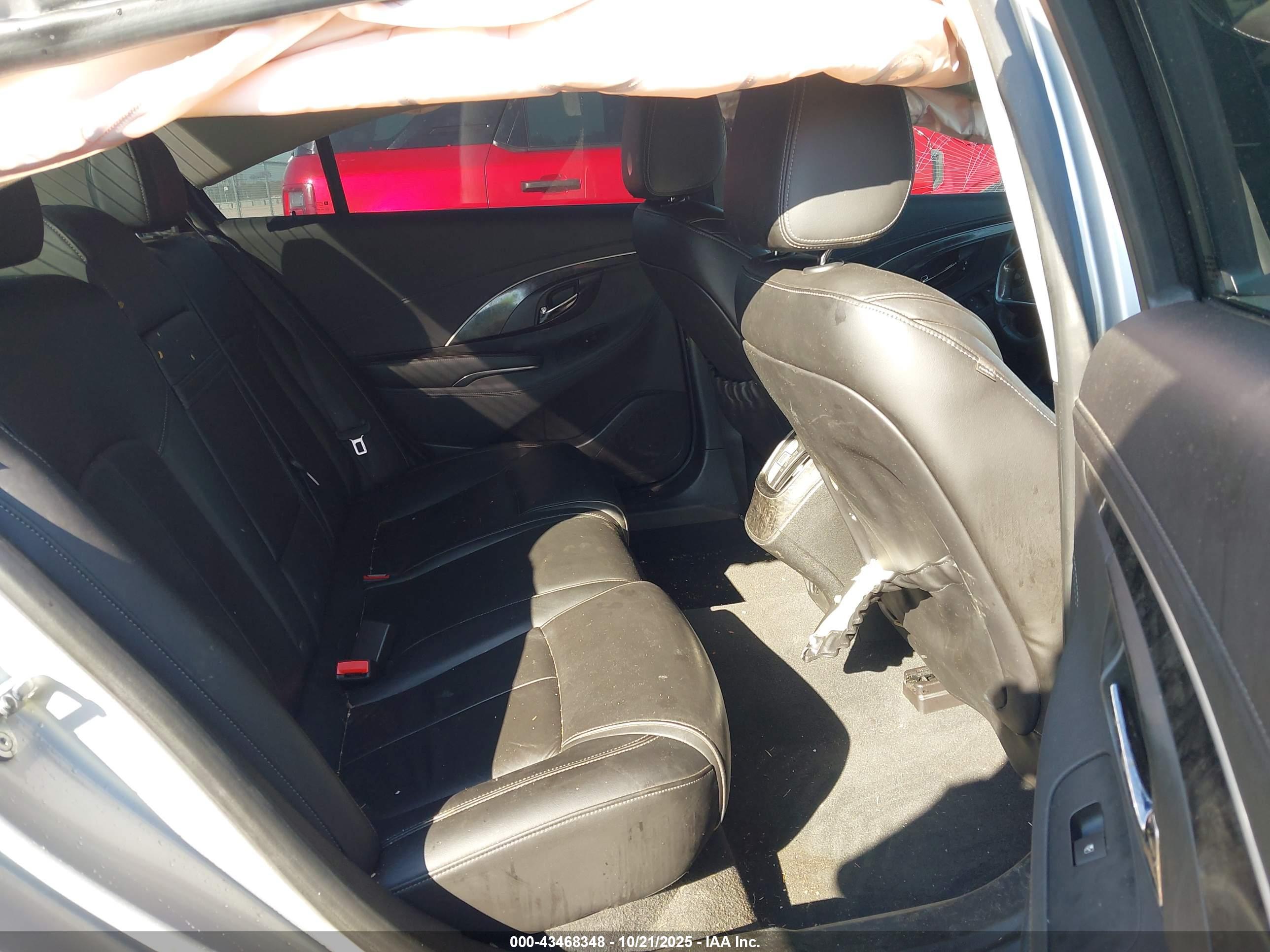 BUICK LACROSSE image 8
