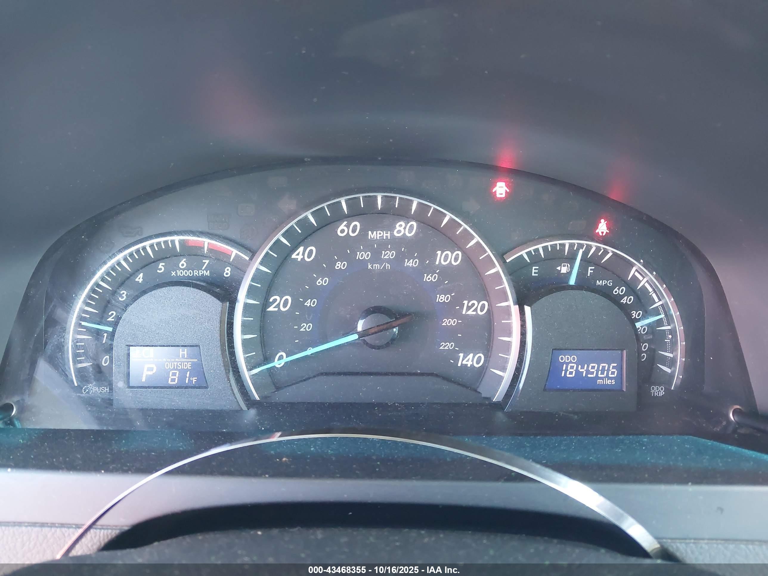 TOYOTA CAMRY image 7