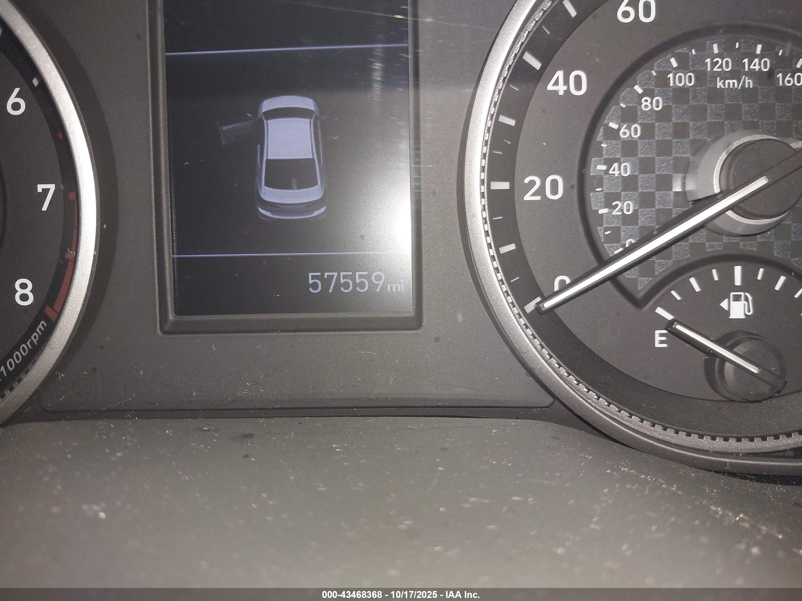 HYUNDAI ELANTRA image 7