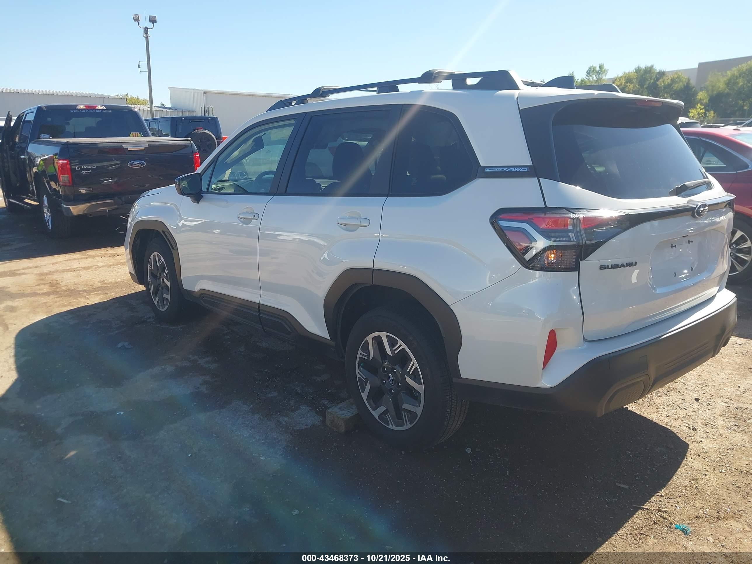 SUBARU FORESTER image 3