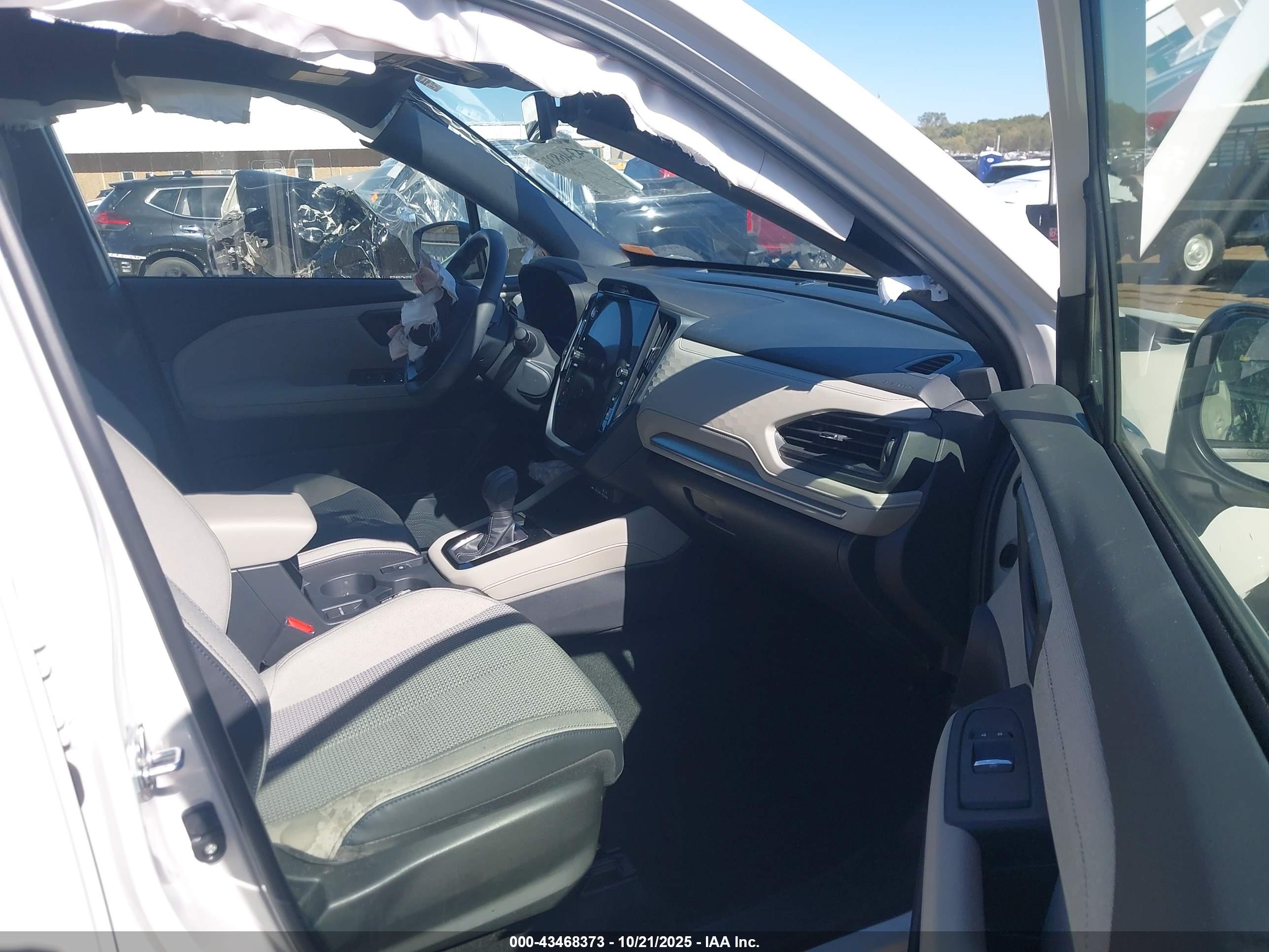 SUBARU FORESTER image 5