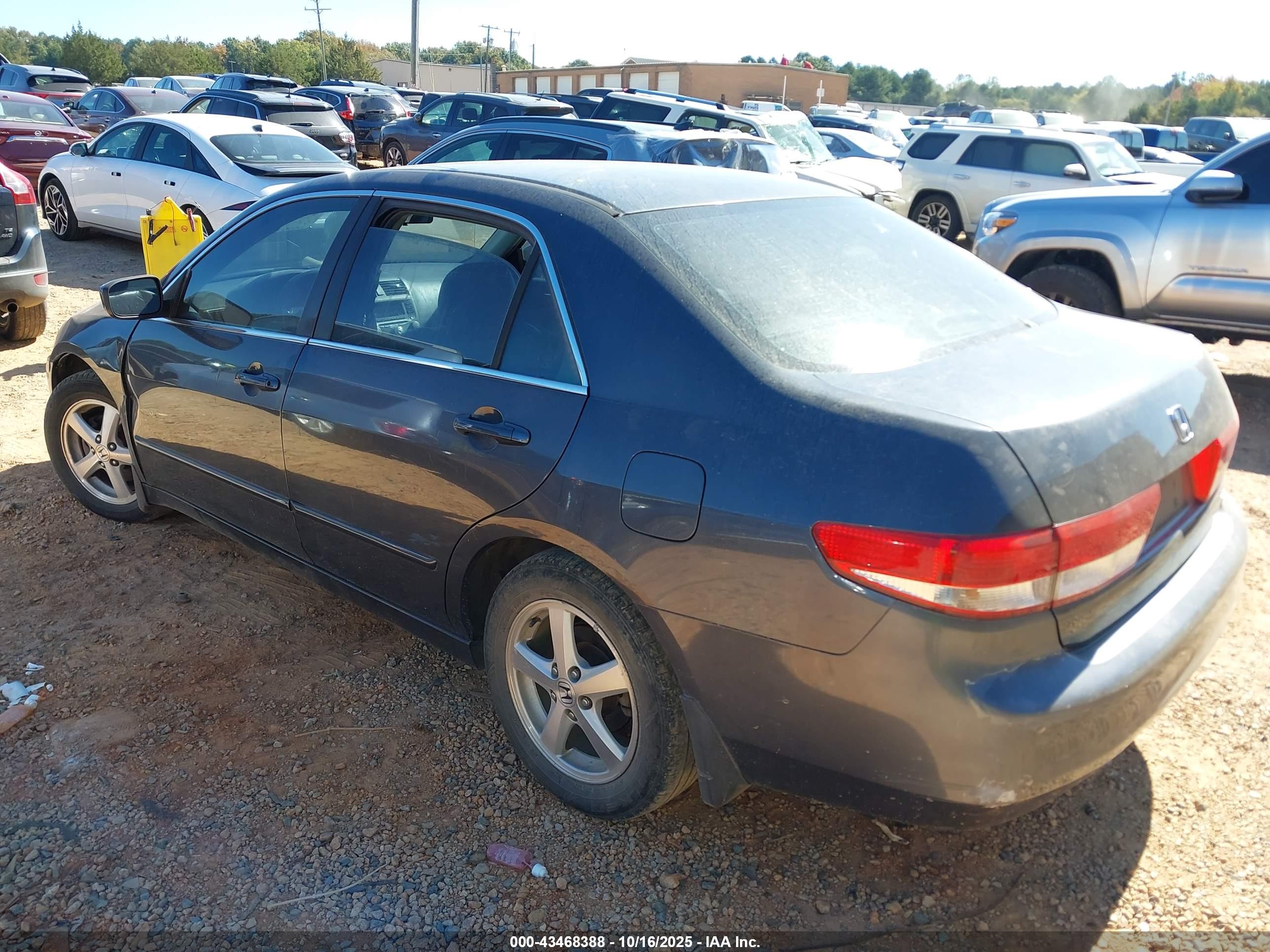 HONDA ACCORD image 3