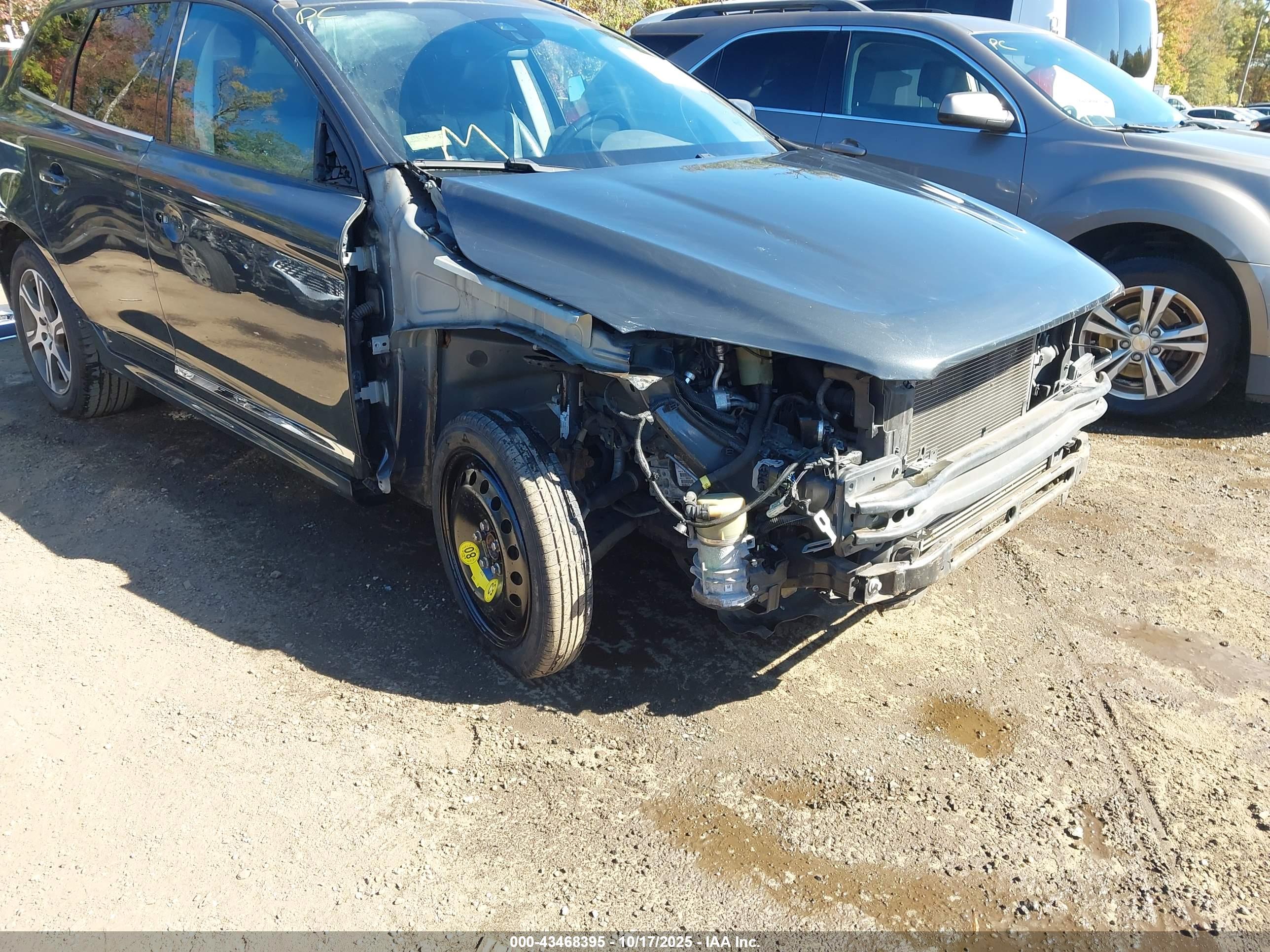 VOLVO XC60 image 6
