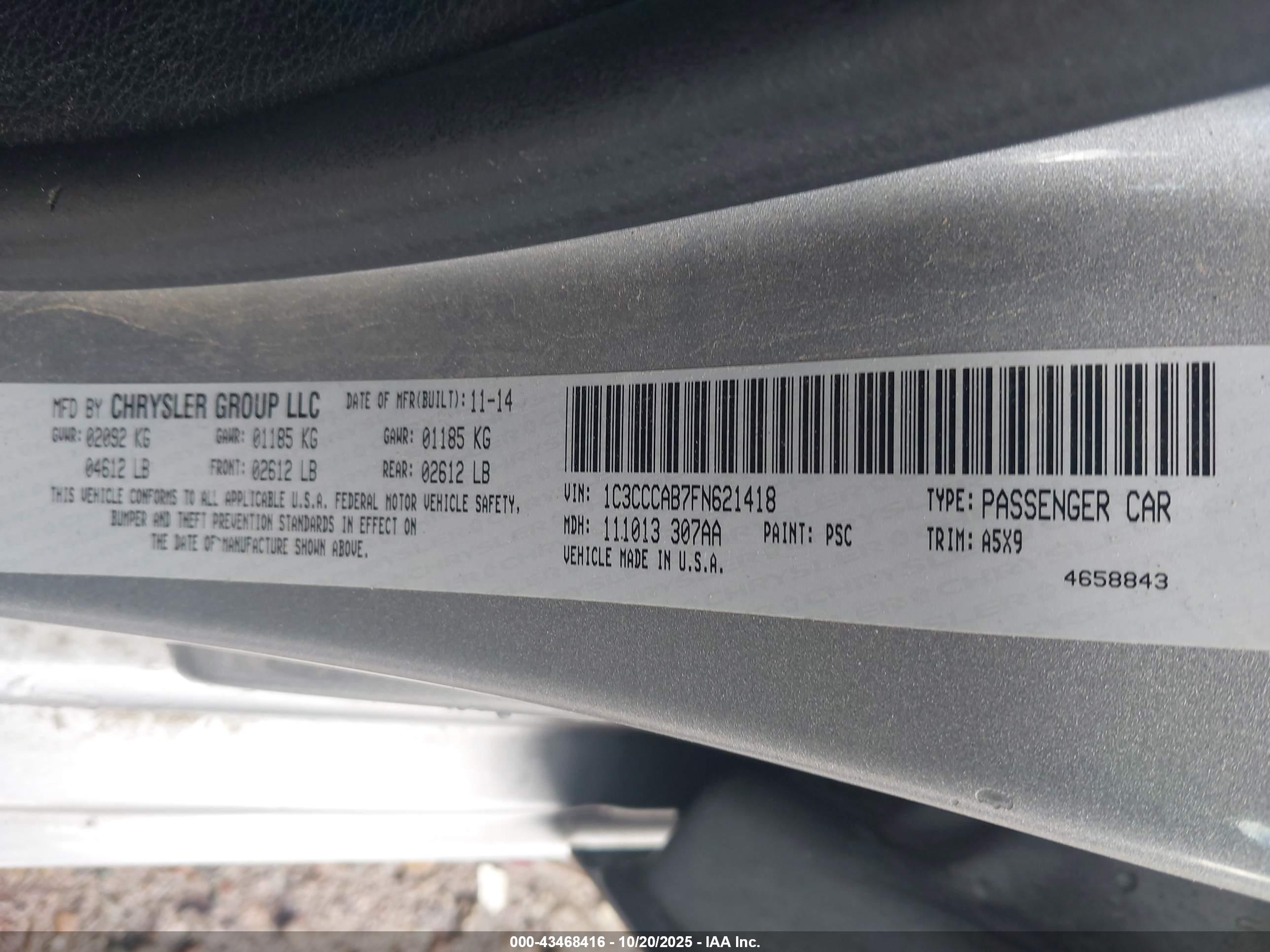 CHRYSLER 200 image 9