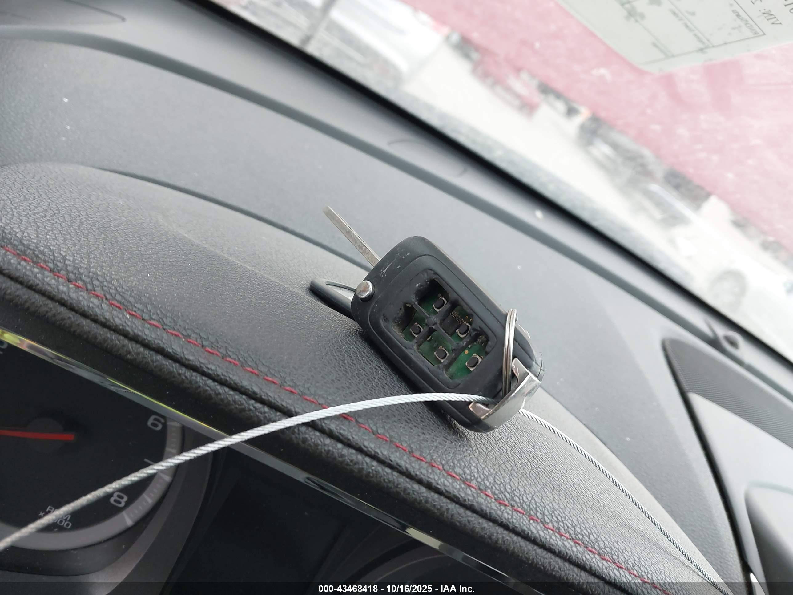 GMC TERRAIN image 11