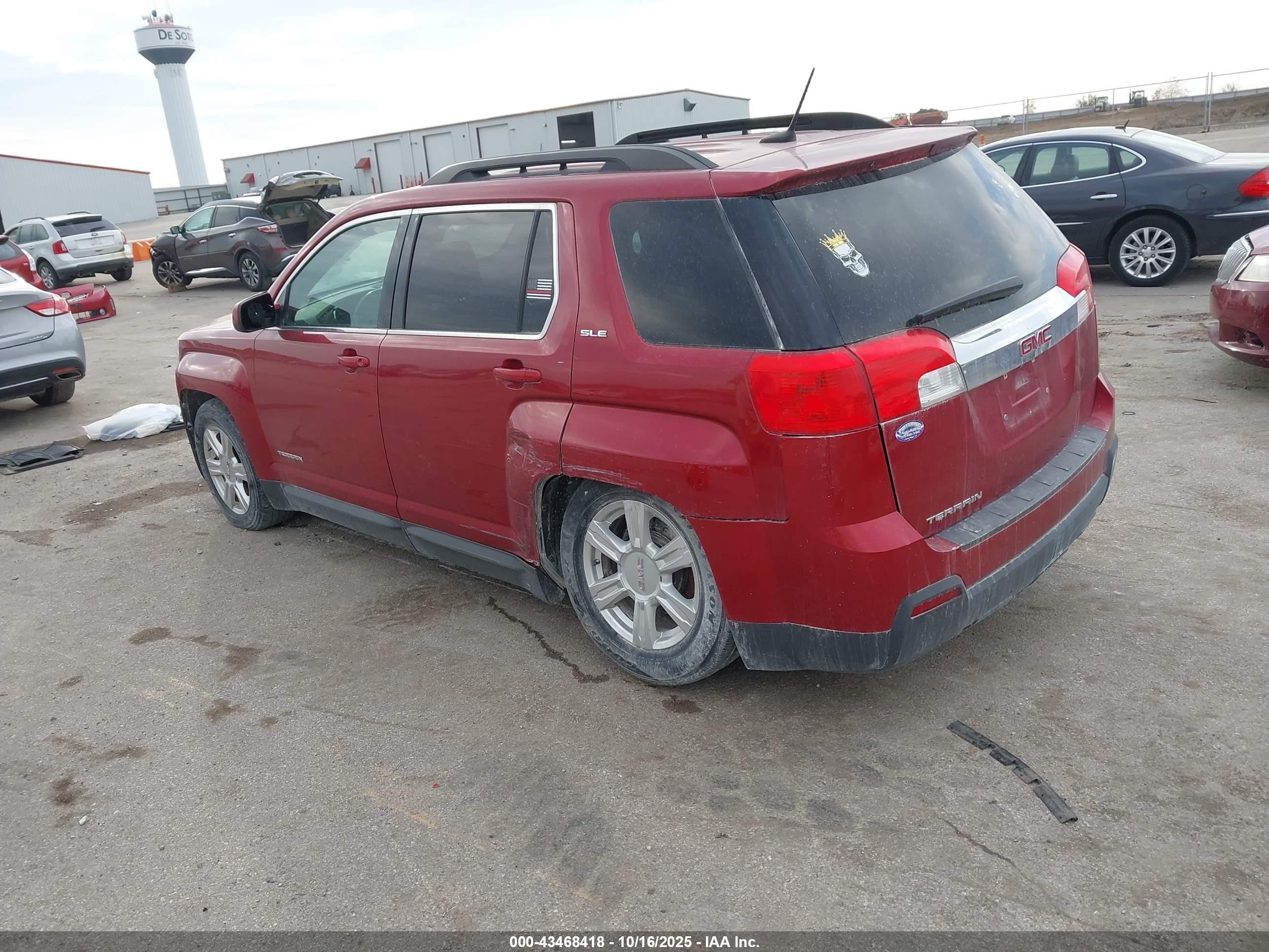GMC TERRAIN image 3