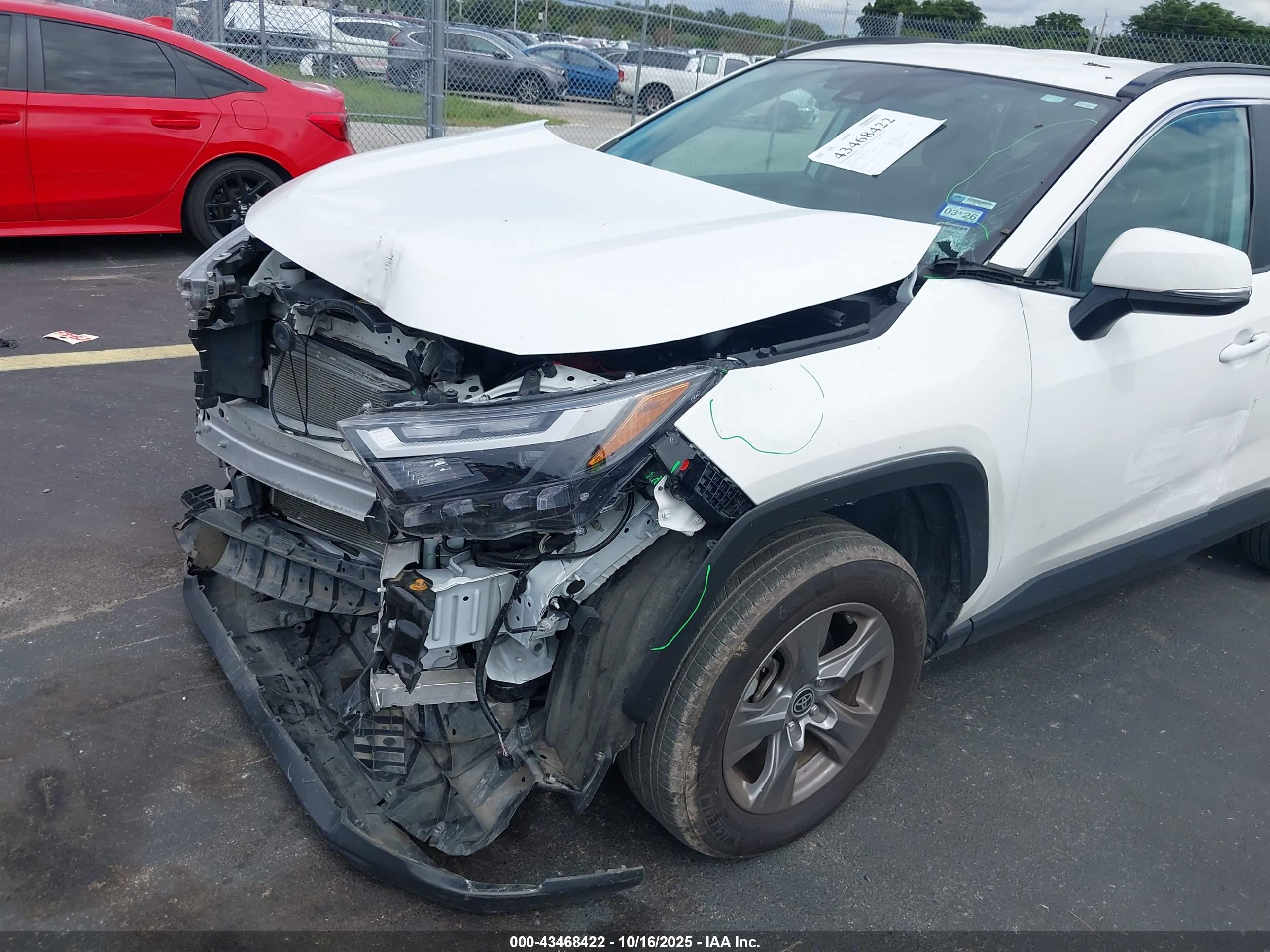 TOYOTA RAV4 image 6
