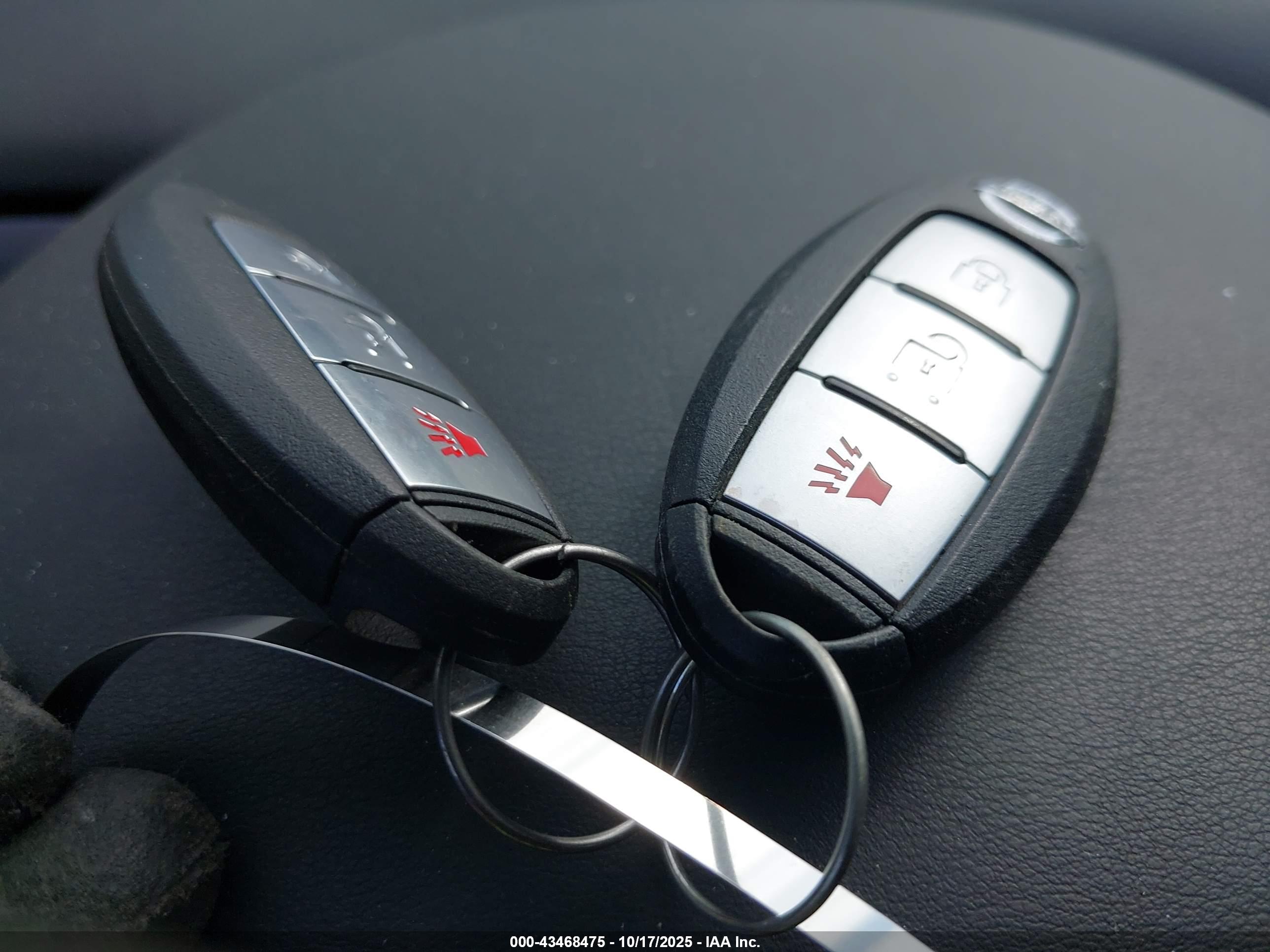 NISSAN MURANO image 11