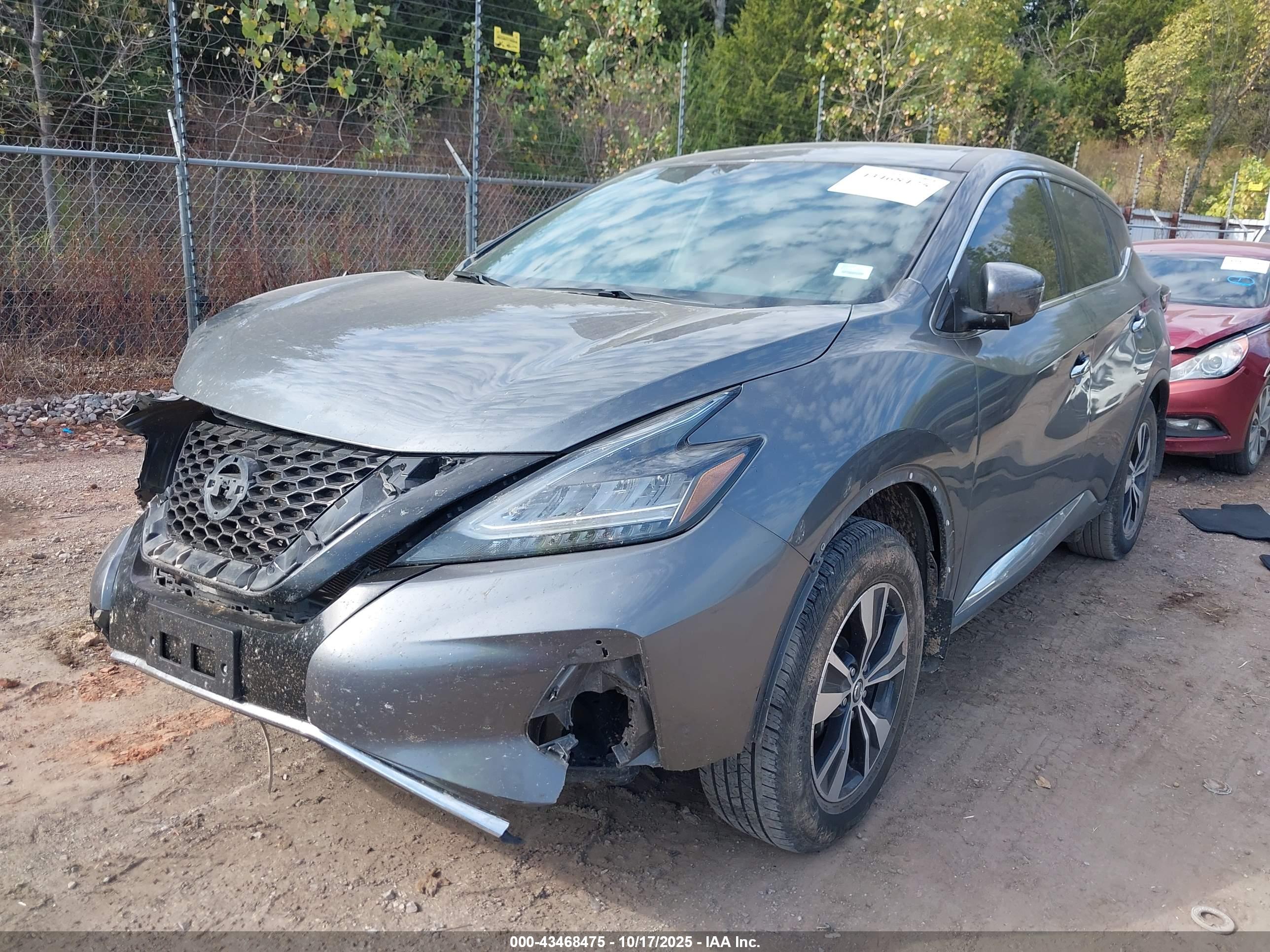 NISSAN MURANO image 2