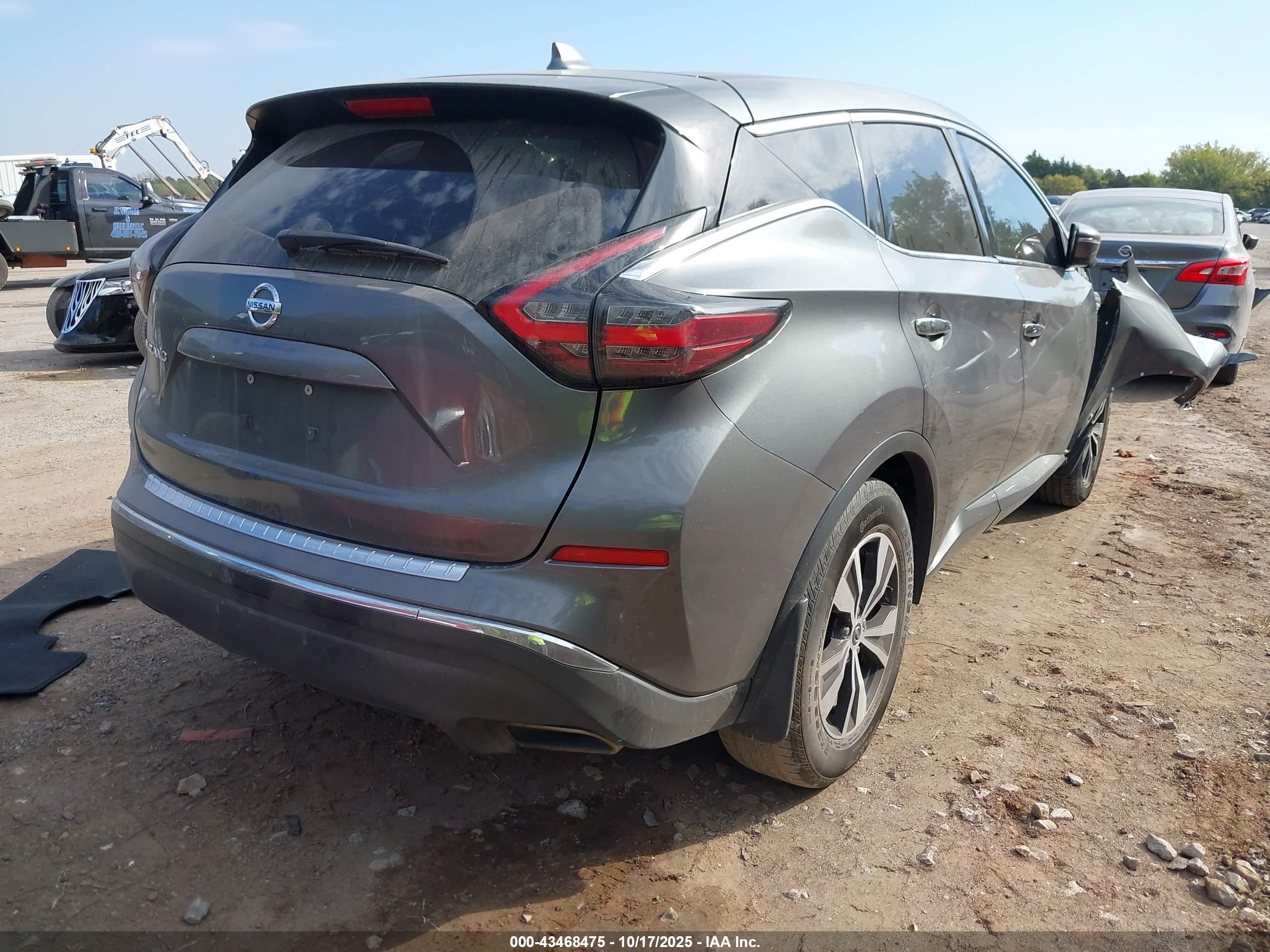 NISSAN MURANO image 4