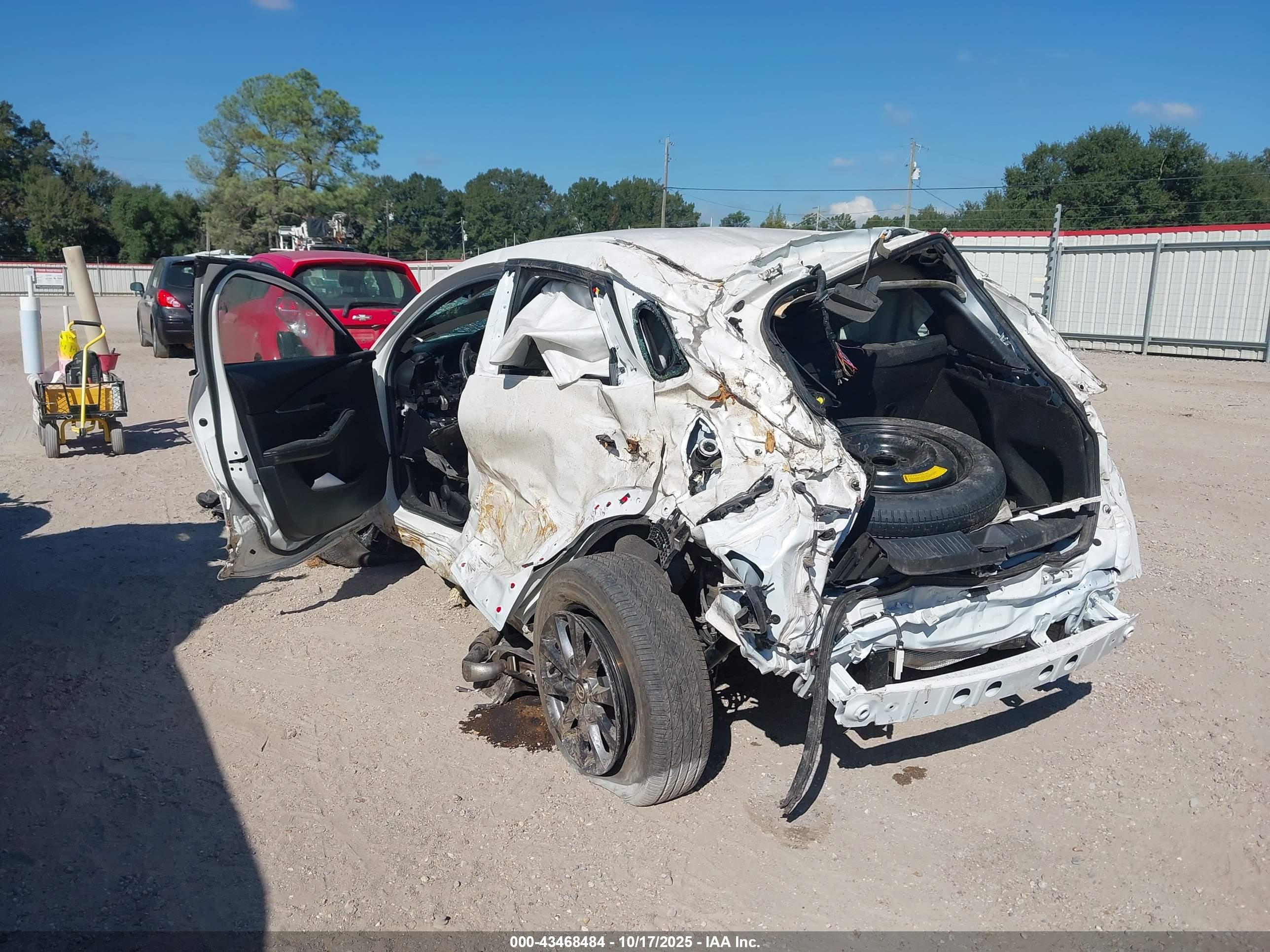 MAZDA CX-30 image 3