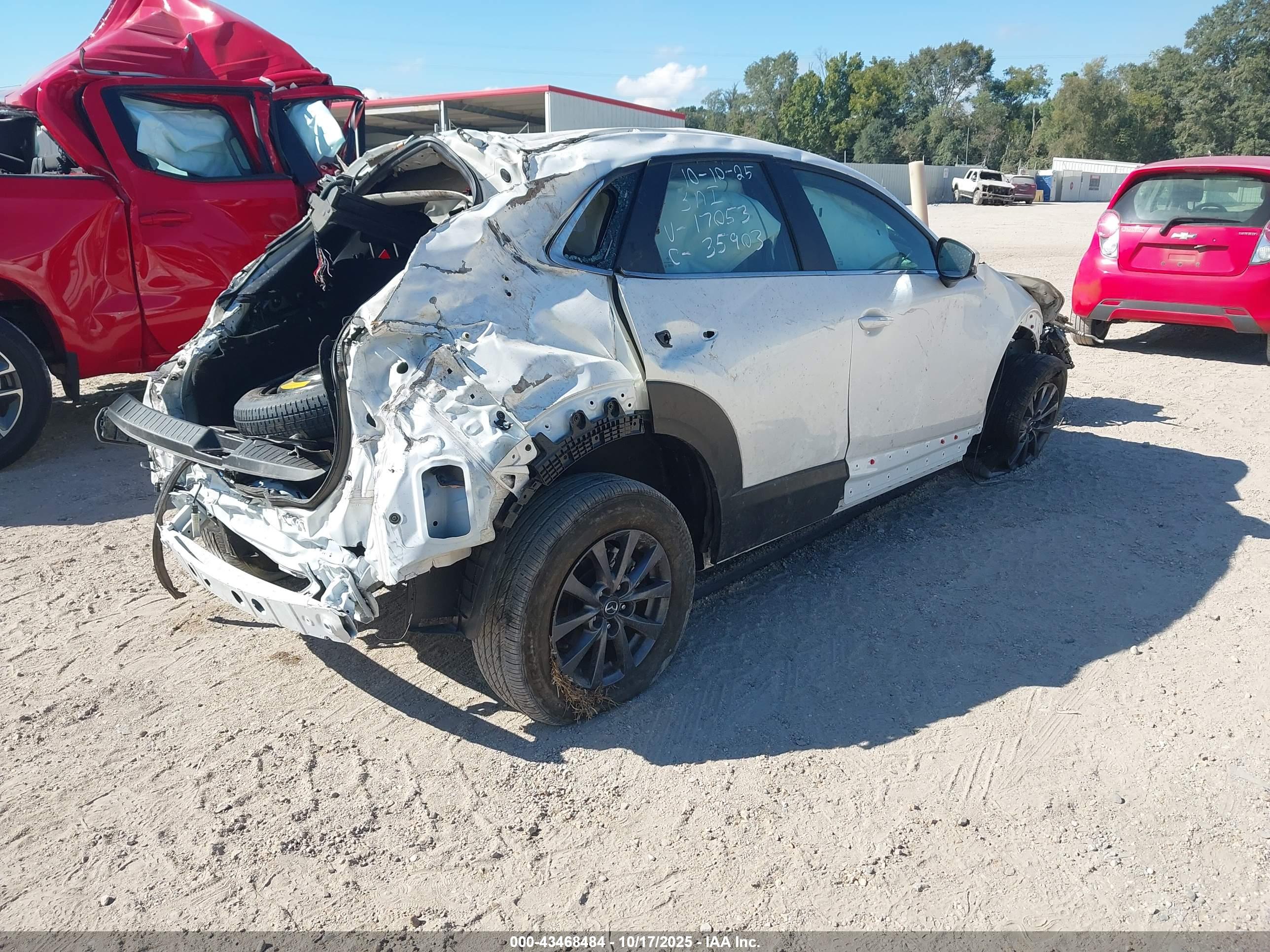 MAZDA CX-30 image 4
