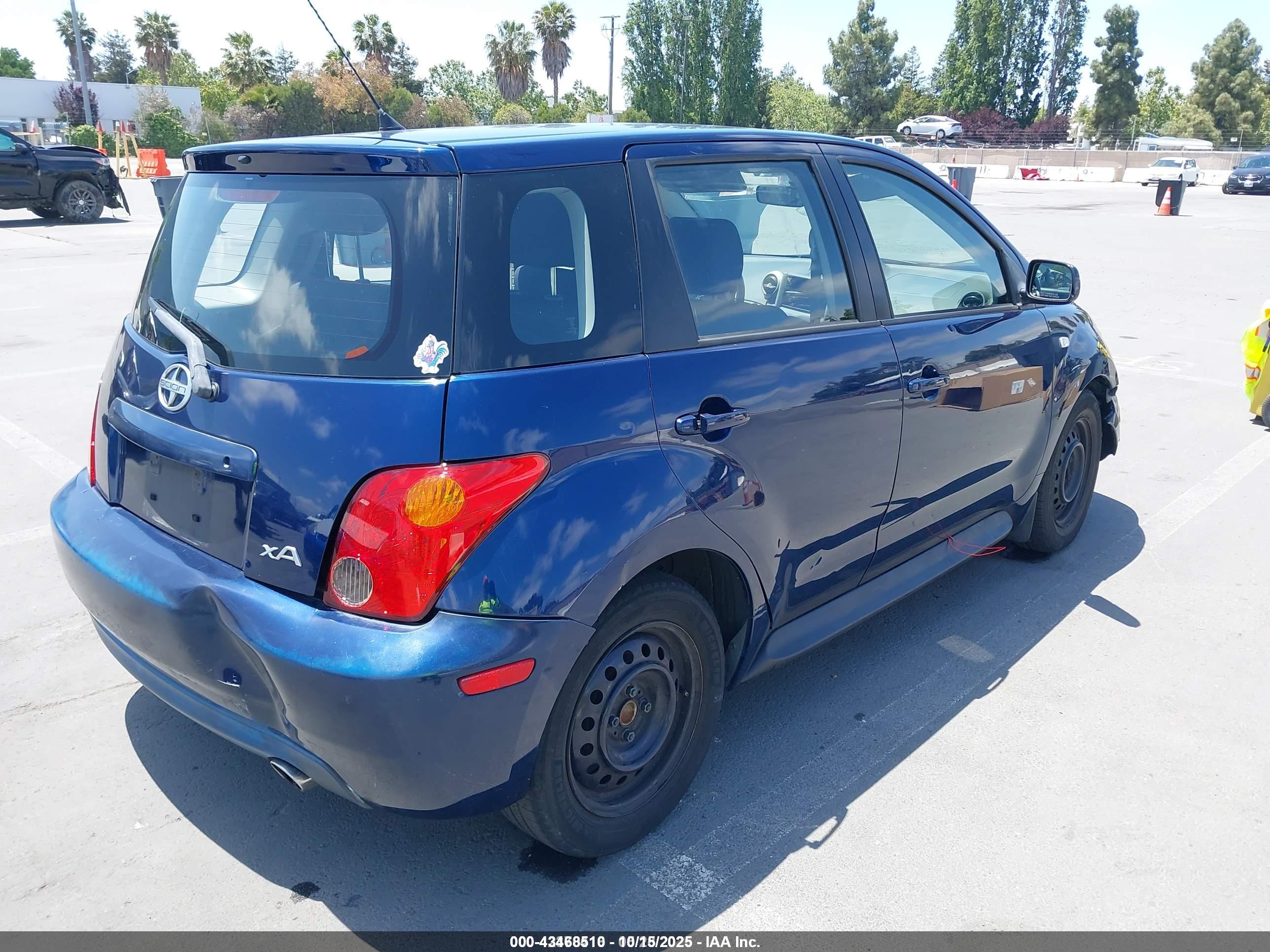 SCION XA image 4