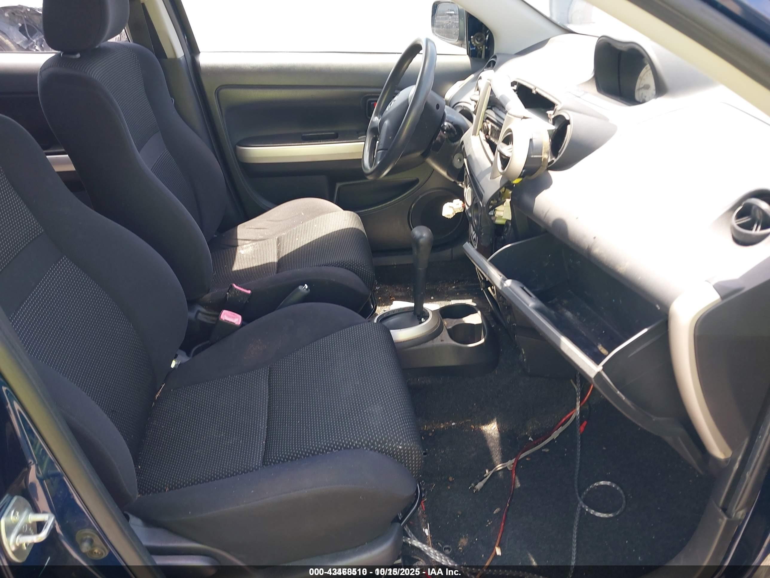 SCION XA image 5