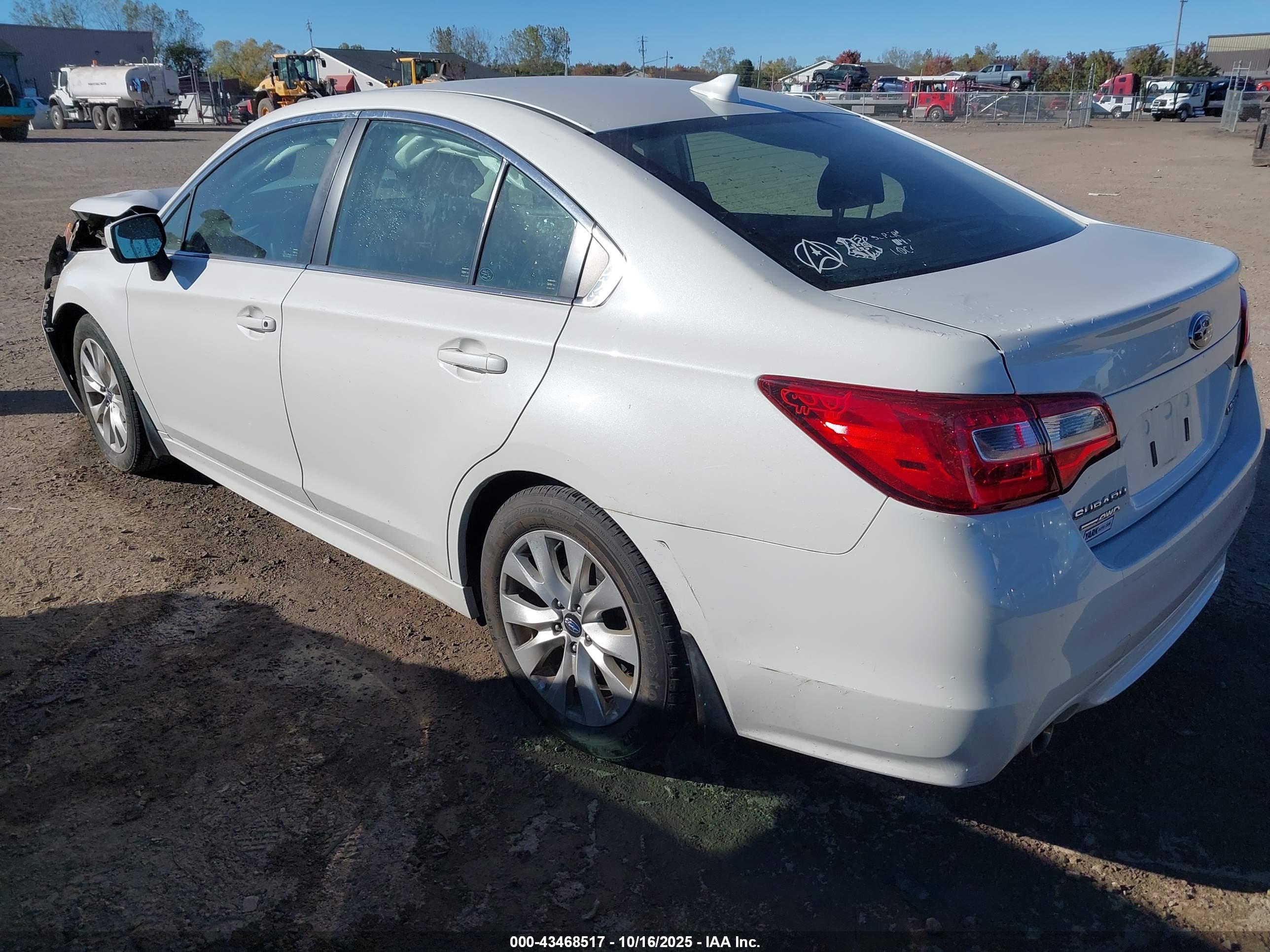 SUBARU LEGACY image 3