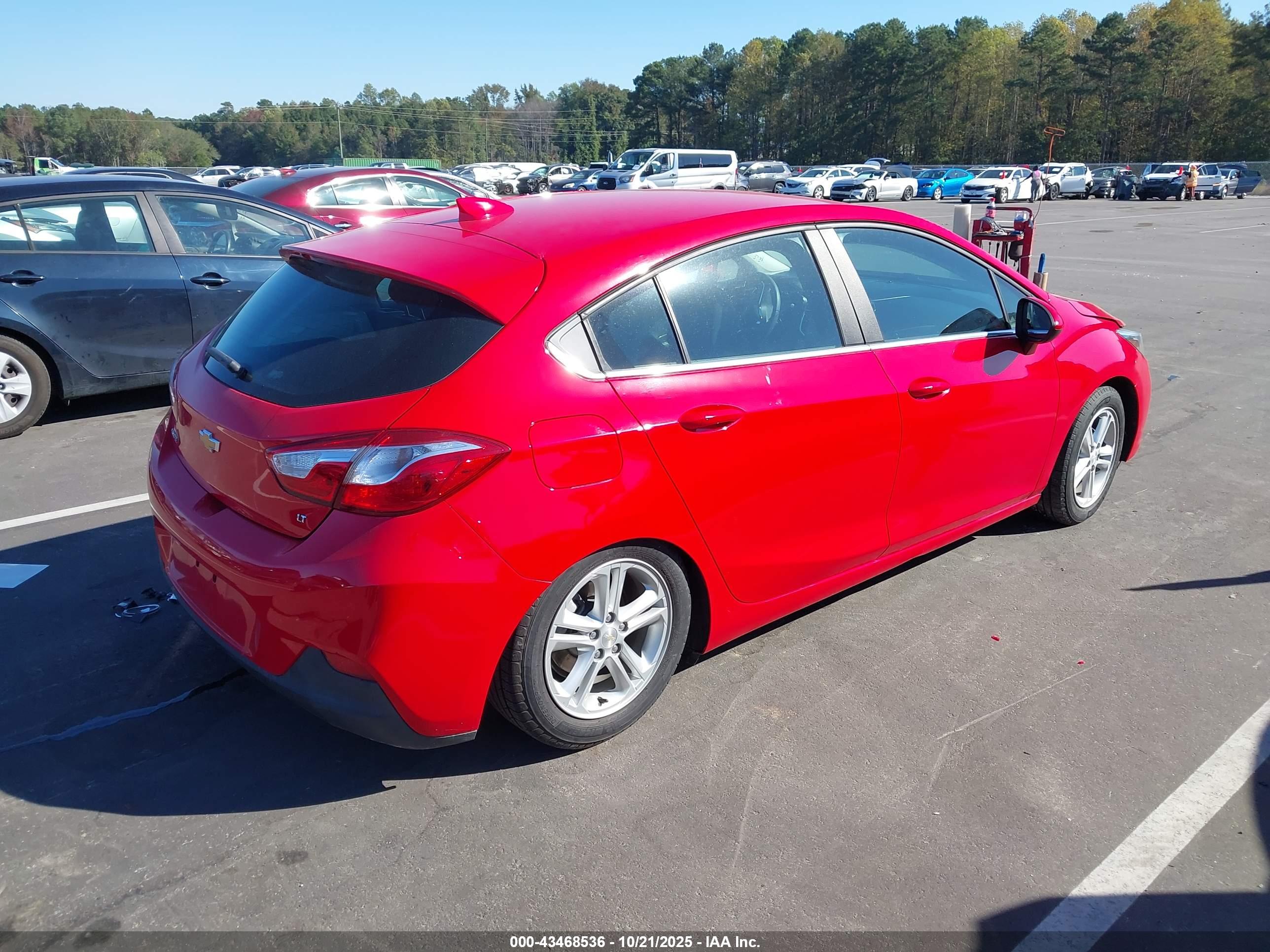 CHEVROLET CRUZE image 4
