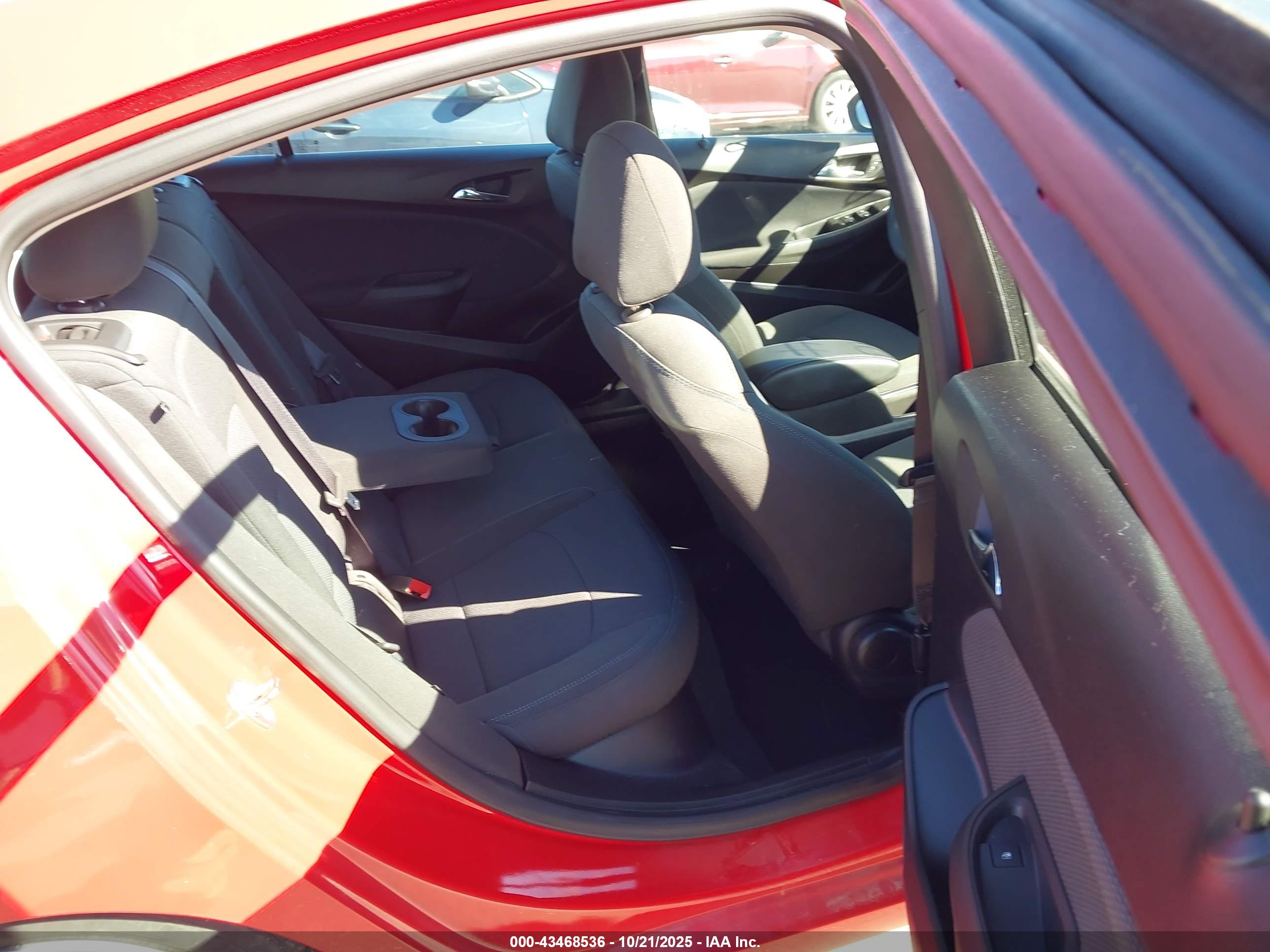 CHEVROLET CRUZE image 8