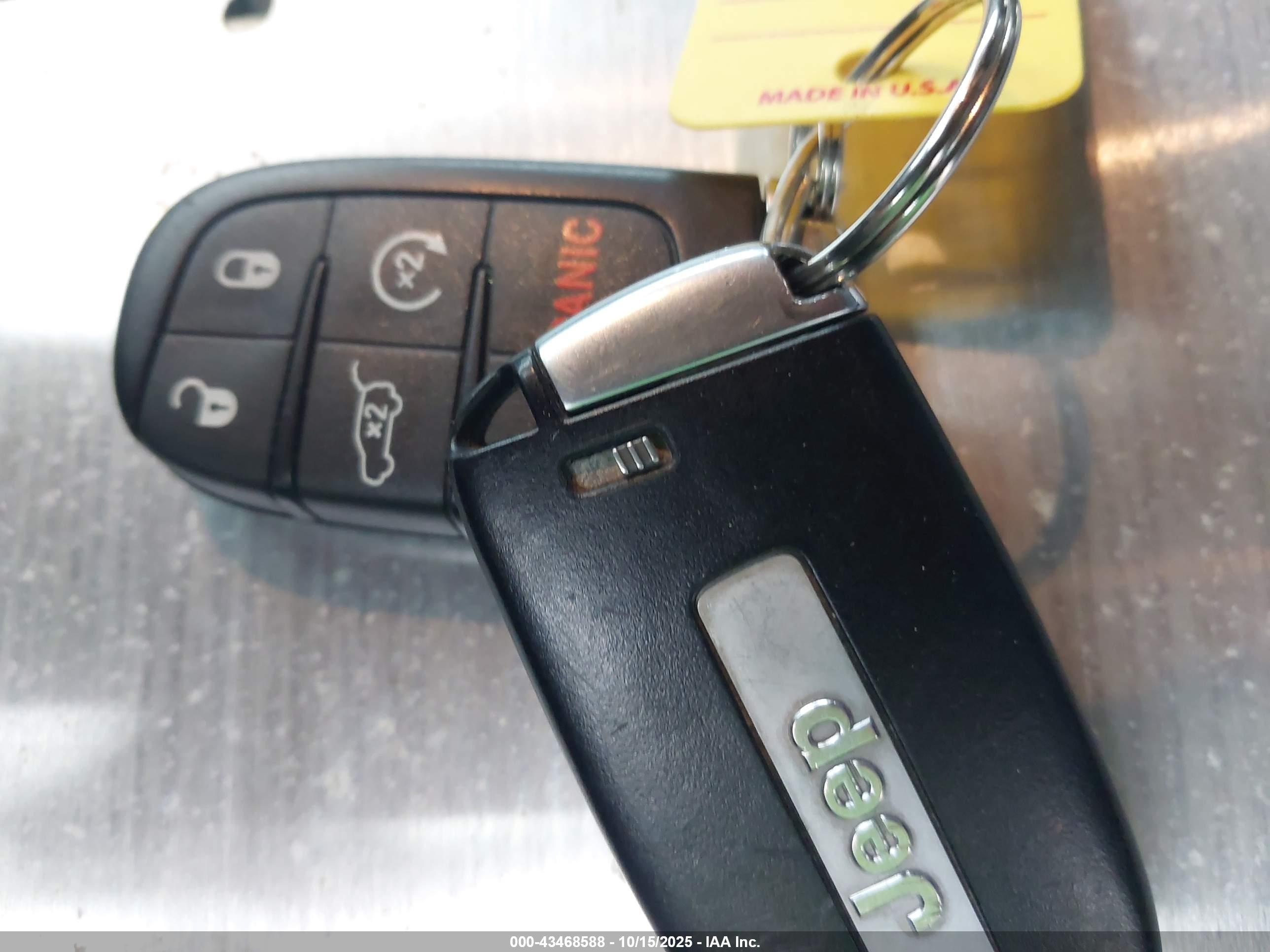 JEEP GRAND image 11