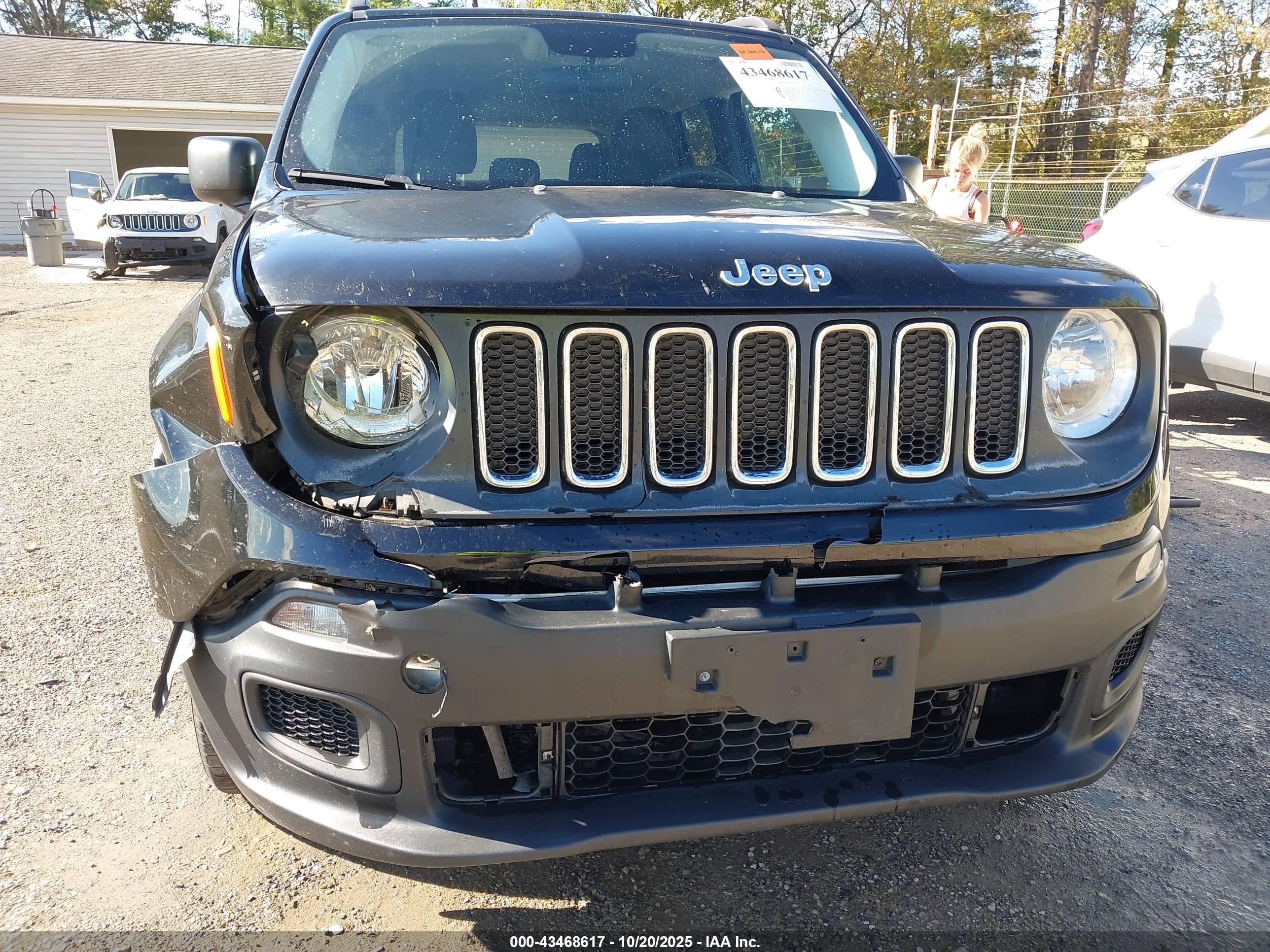 JEEP RENEGADE image 6