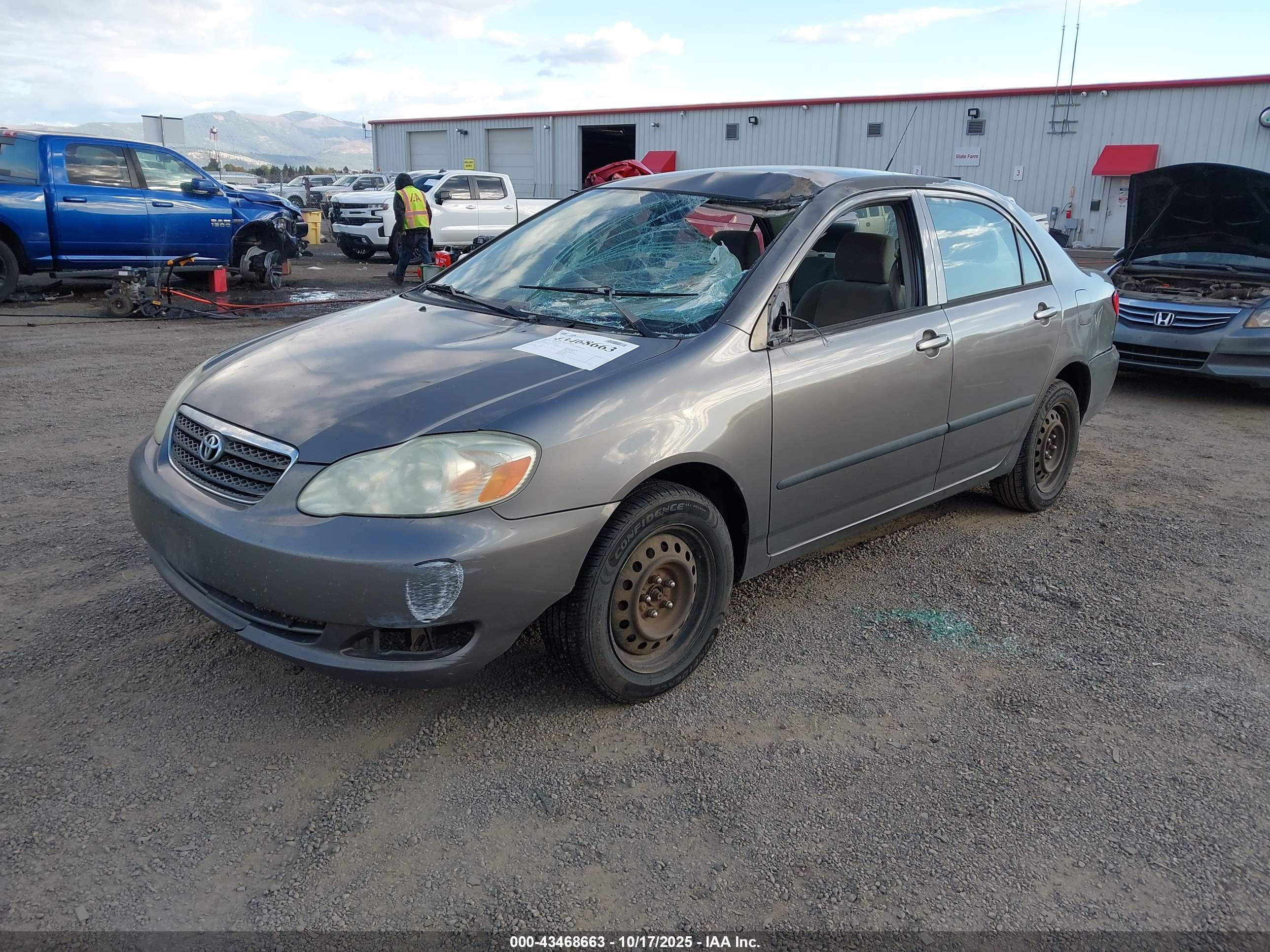 TOYOTA COROLLA image 2