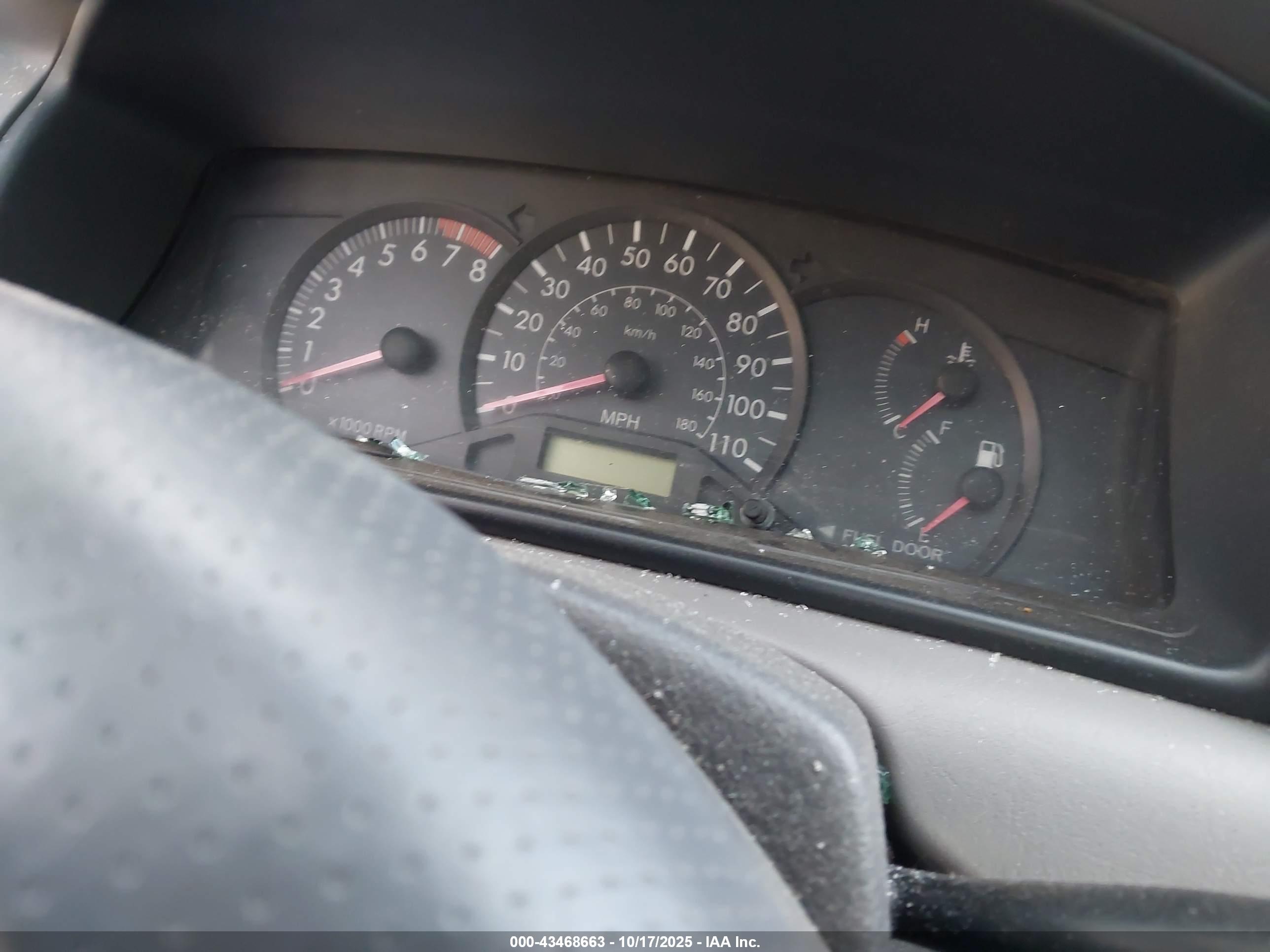 TOYOTA COROLLA image 7