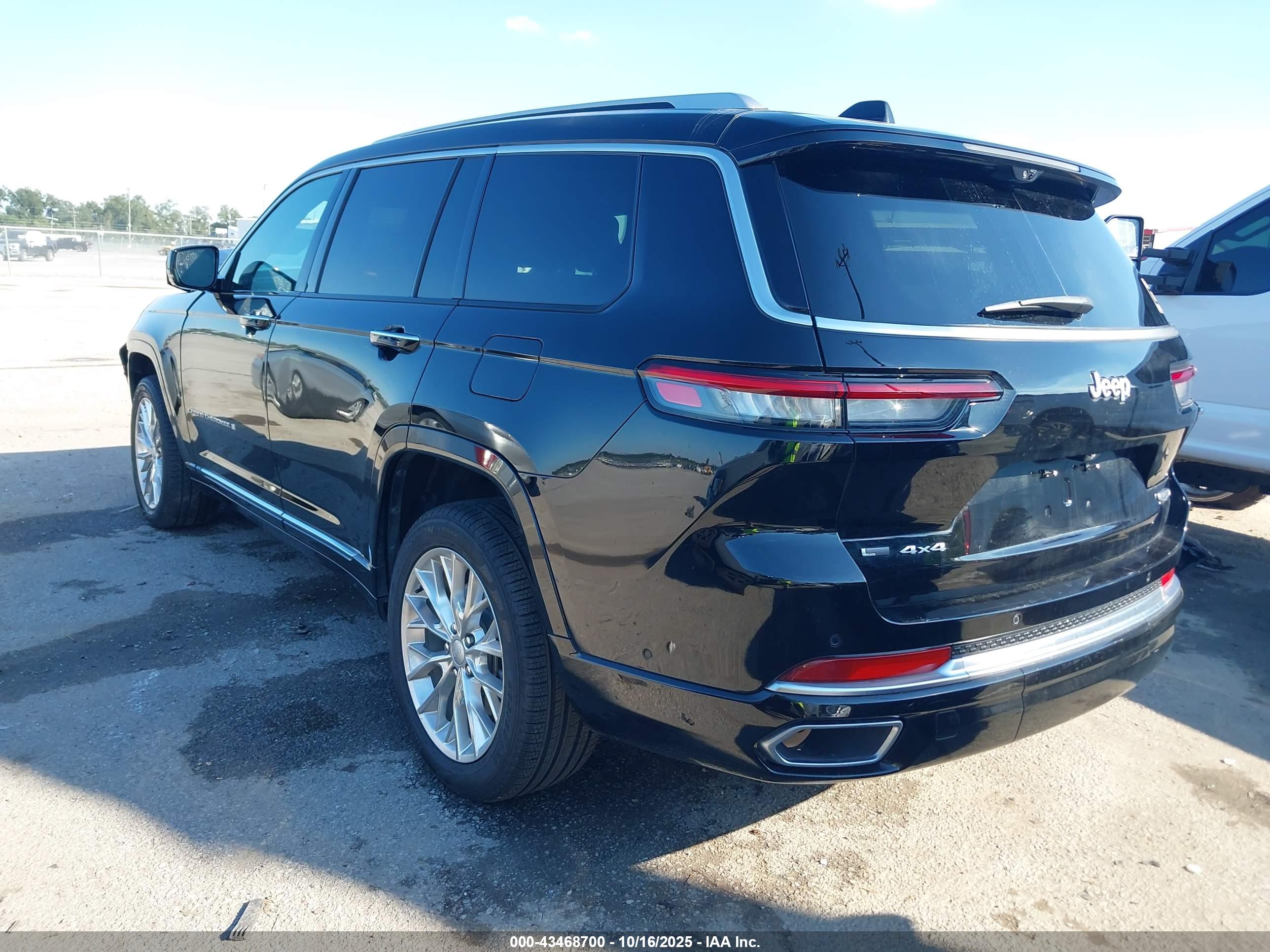 JEEP GRAND image 3
