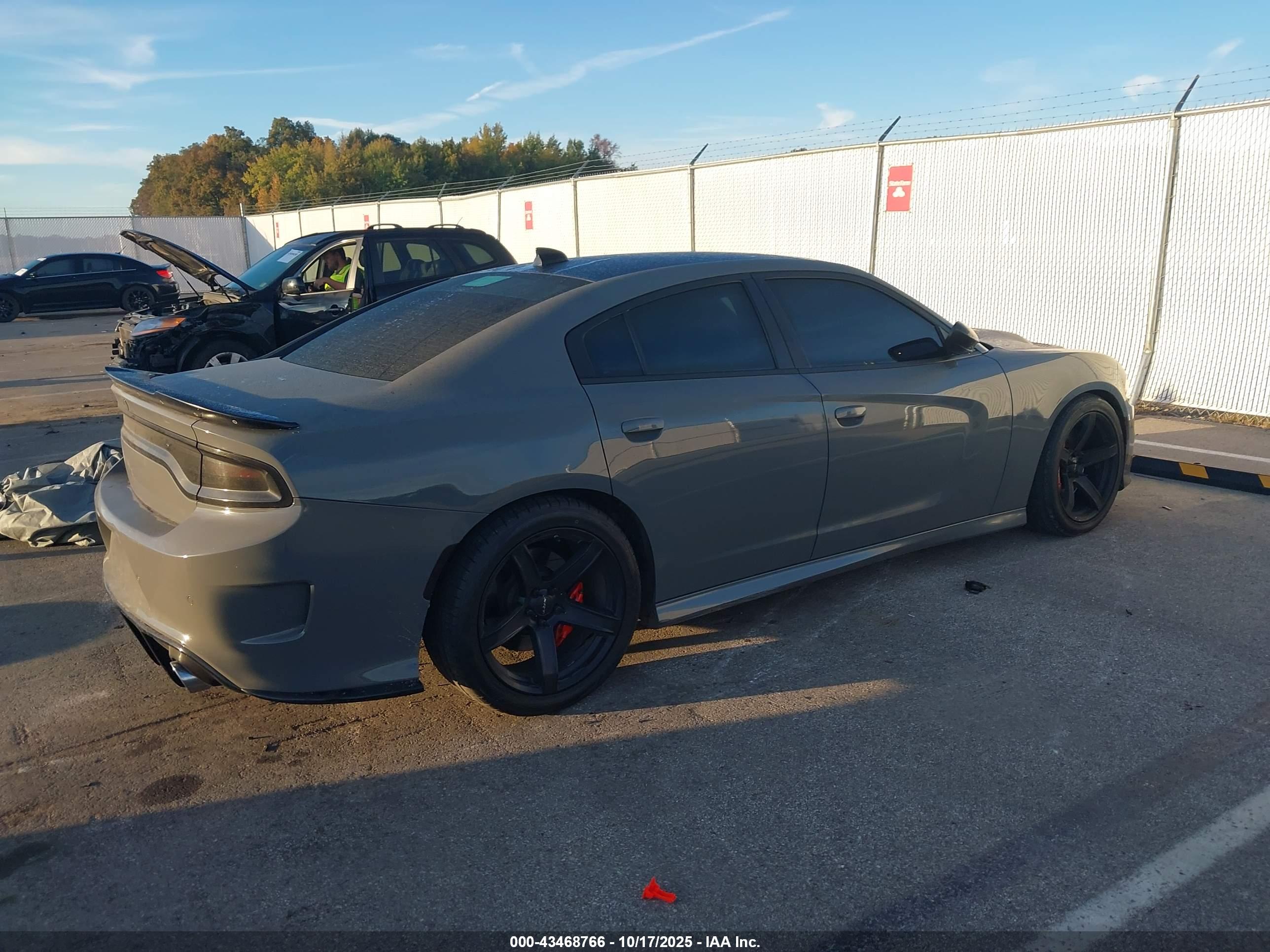 DODGE CHARGER image 4